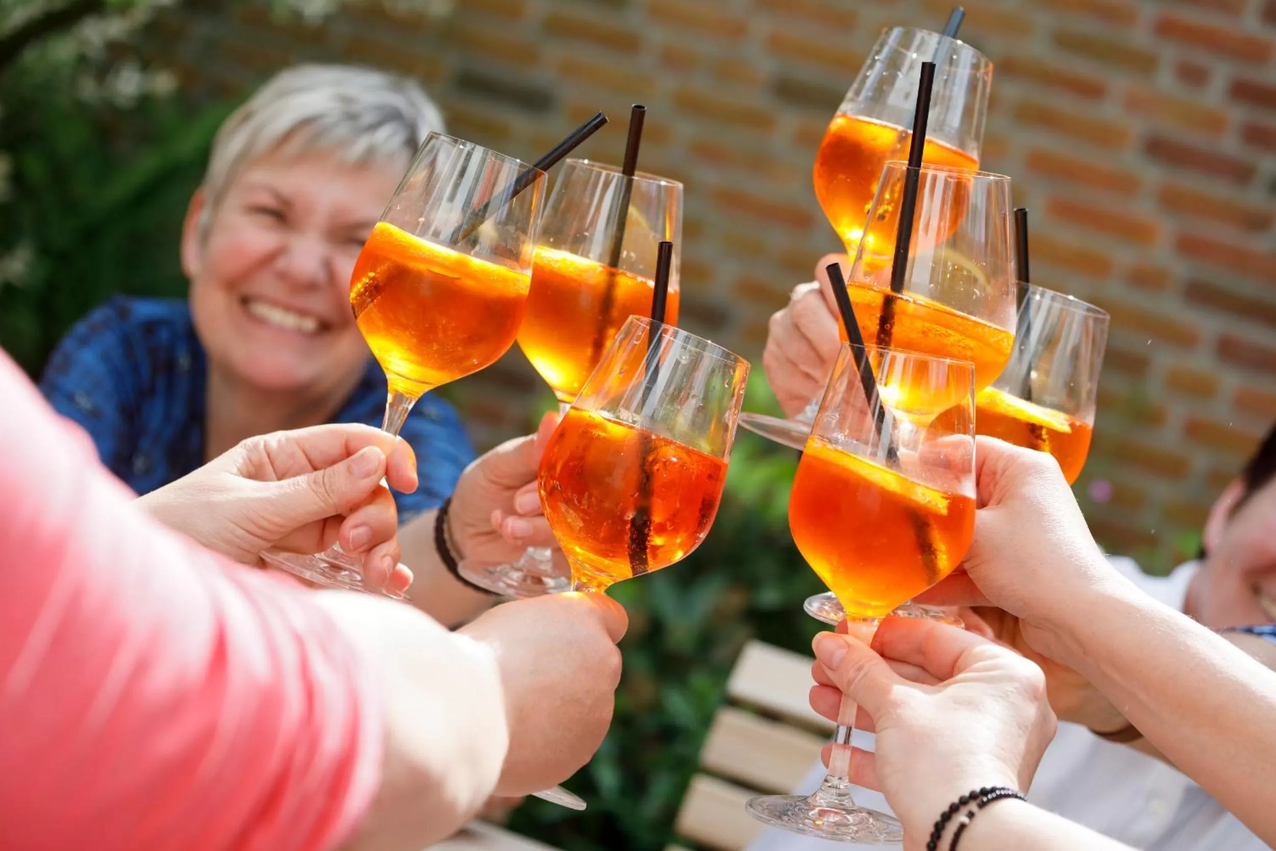 group of guests, Drinks in Logierhaus RheintorEins
