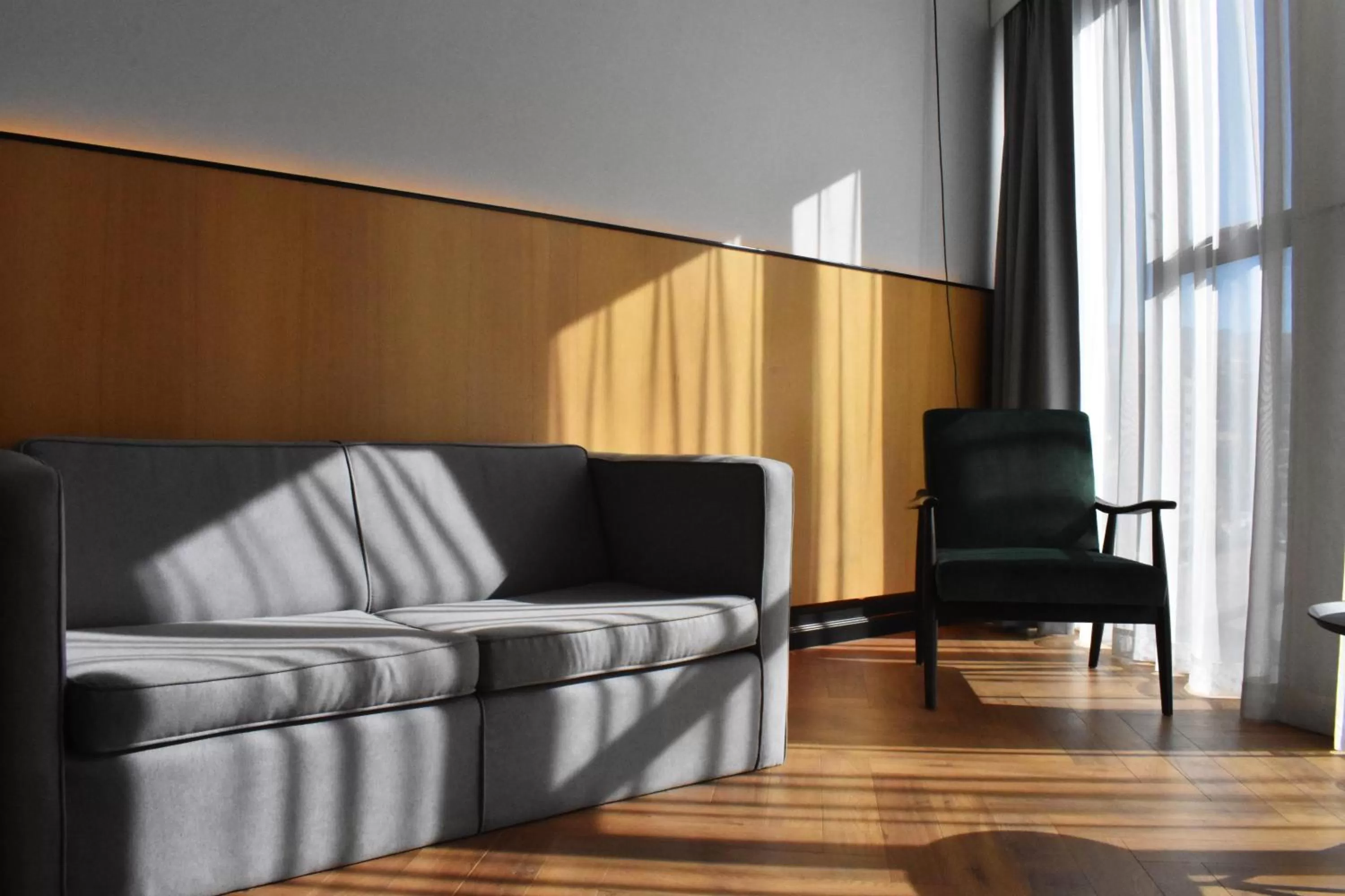 Living room in Met Hotel