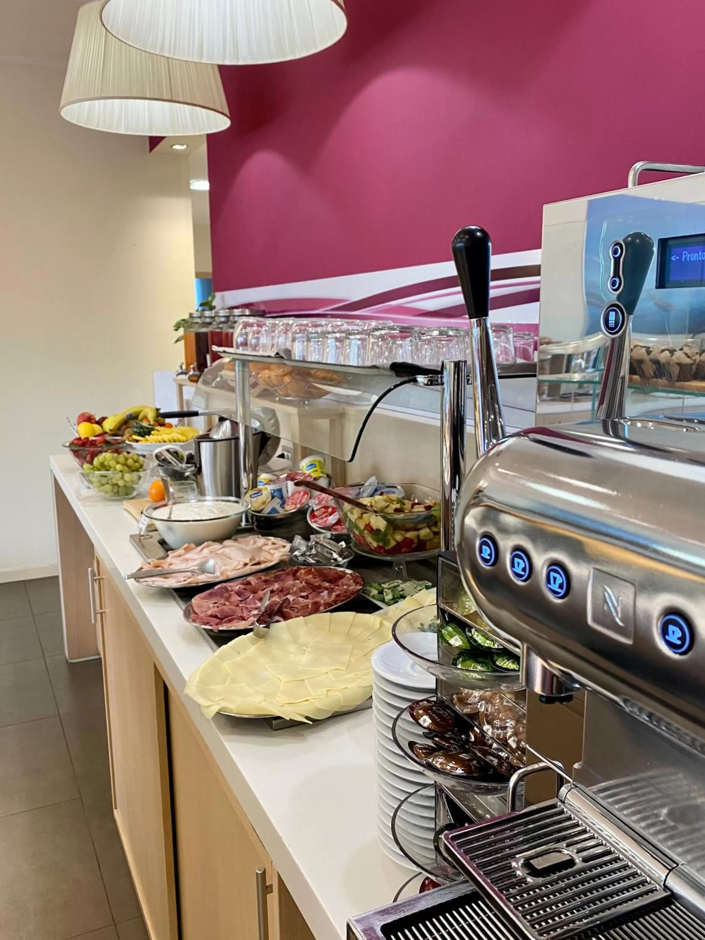 Breakfast in Best Western Palace Inn Hotel