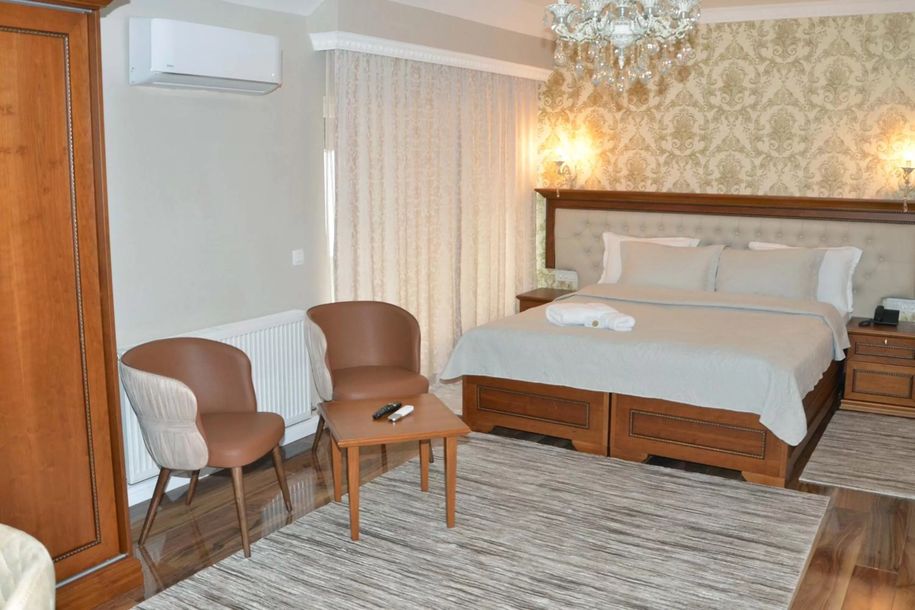 Bed in Hotel Begolli