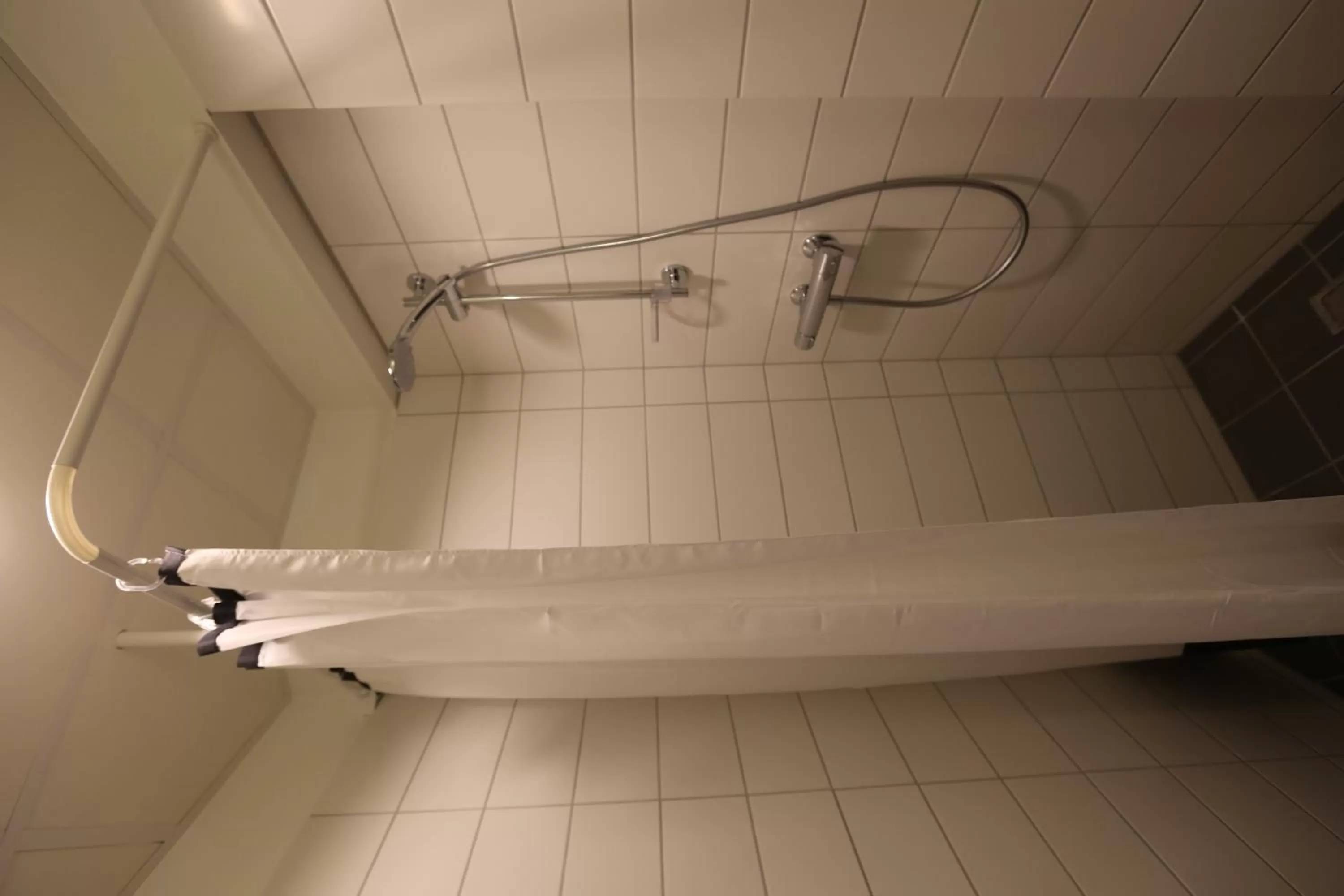 Shower in 100 Iceland Hotel