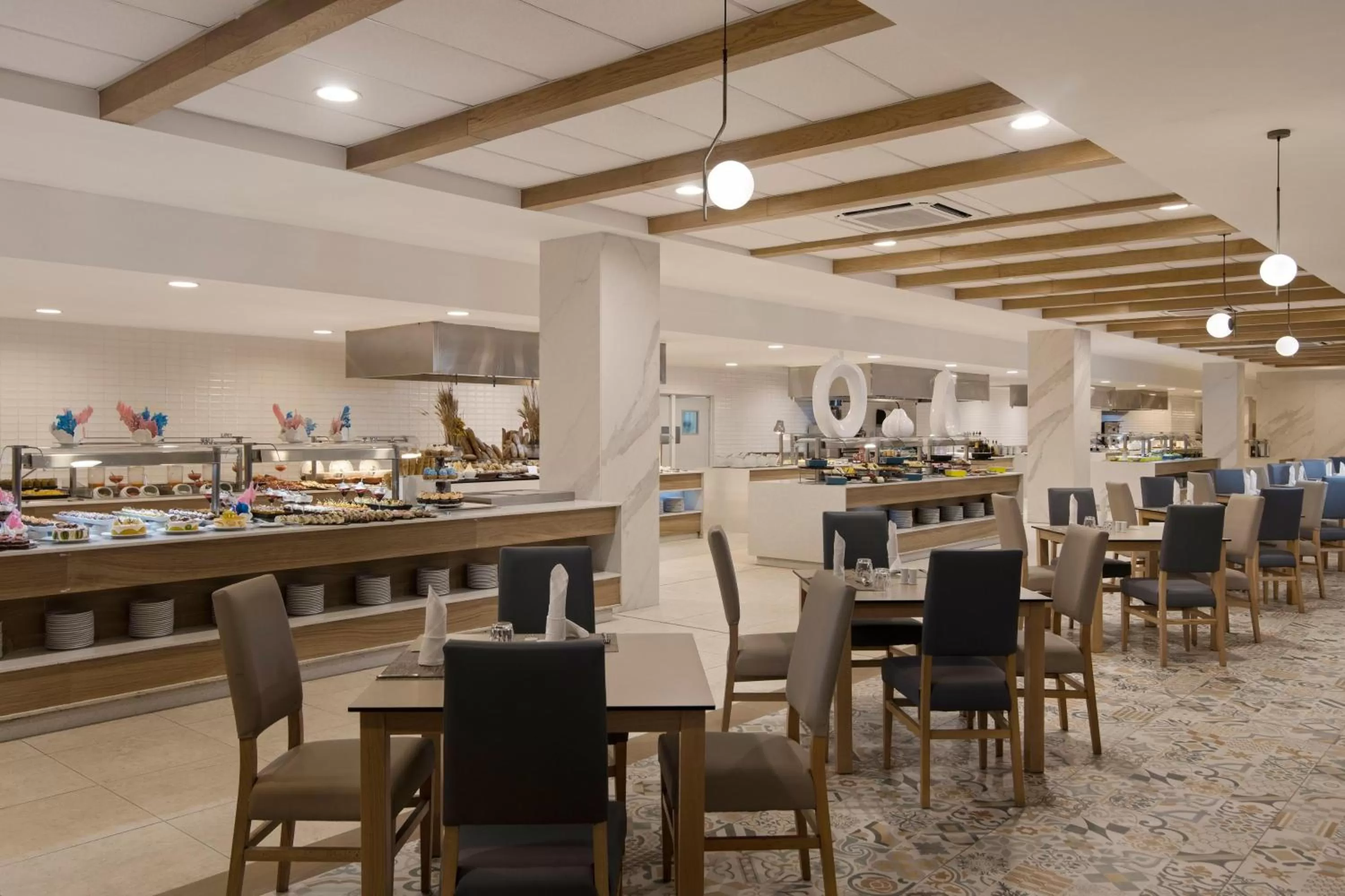 Restaurant/places to eat in Serenade Punta Cana Beach & Spa Resort