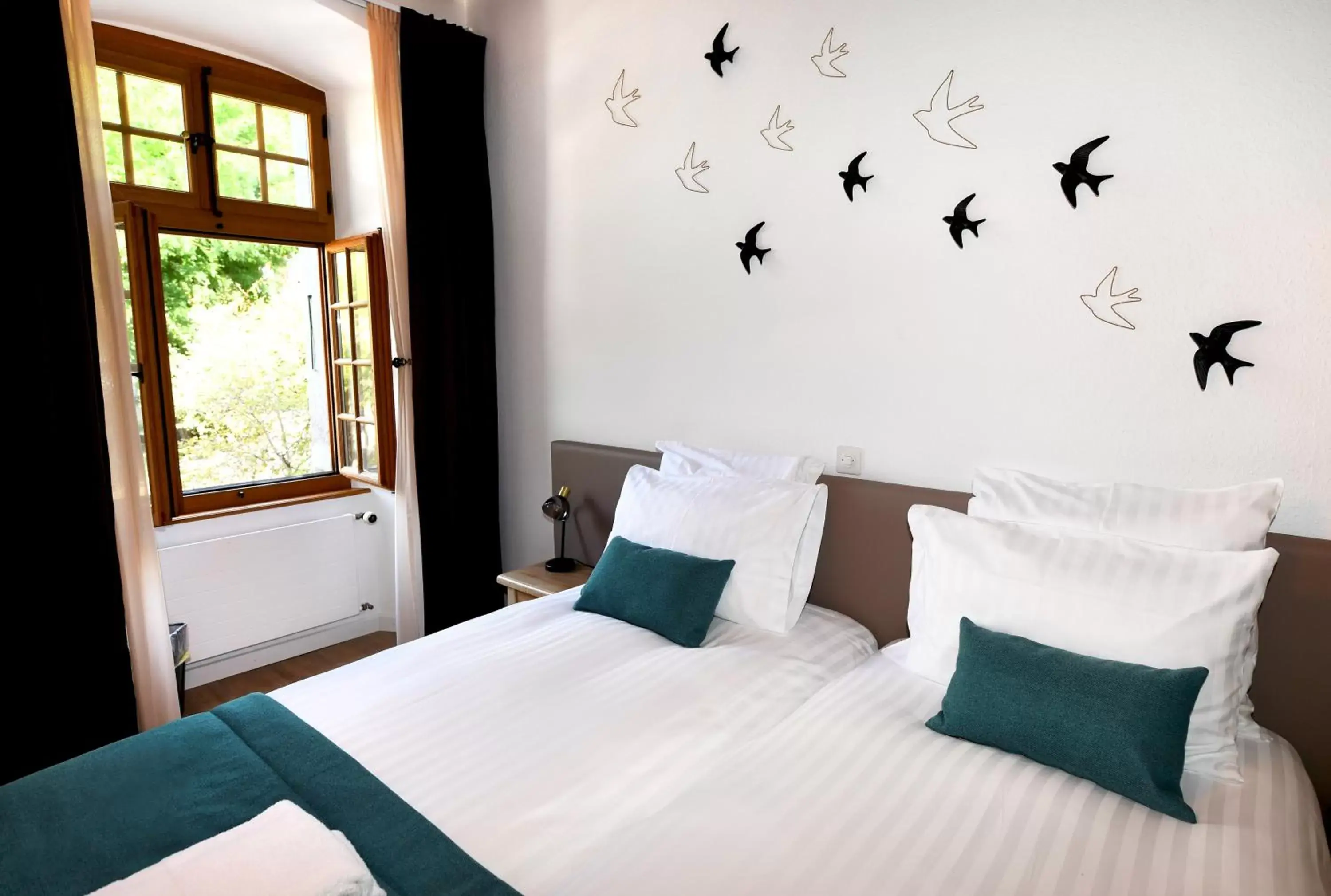 Double Room in Hôtel de Ville d'Ollon Double Room in Hôtel de Ville d'Ollon