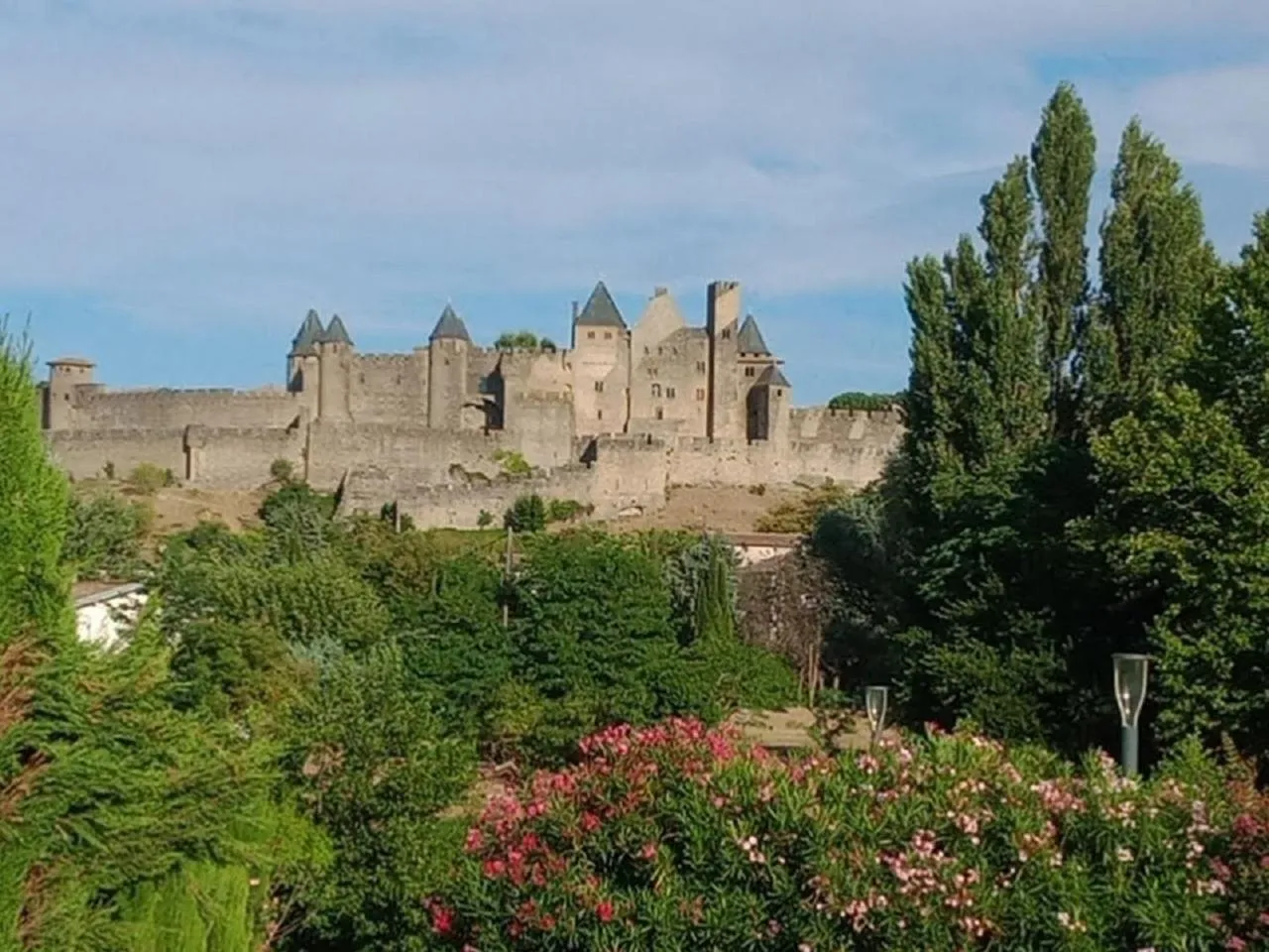 Nearby landmark in Hotel Astoria