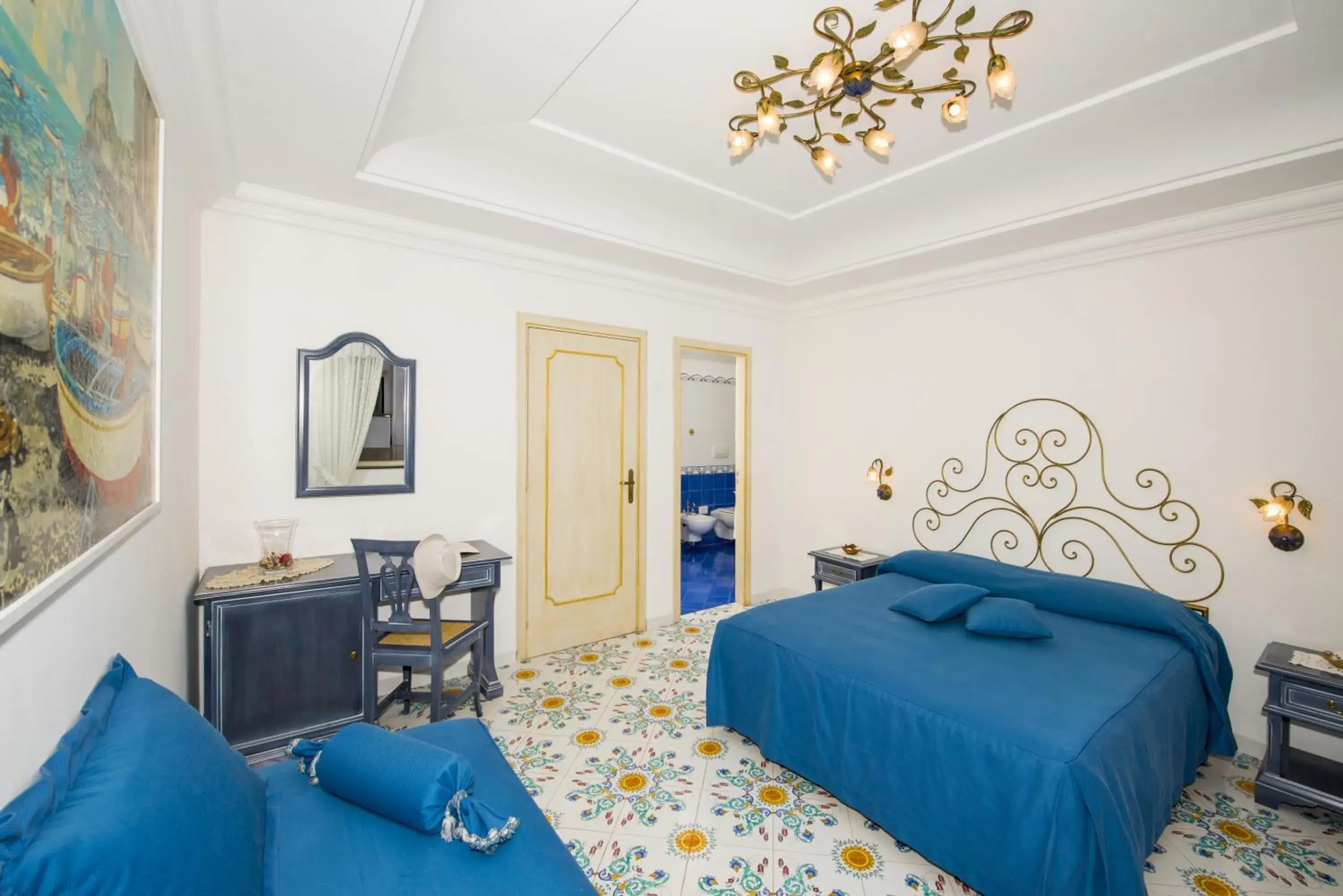 Superior Double Room in Hotel Alfonso A Mare Superior Double Room in Hotel Alfonso A Mare
