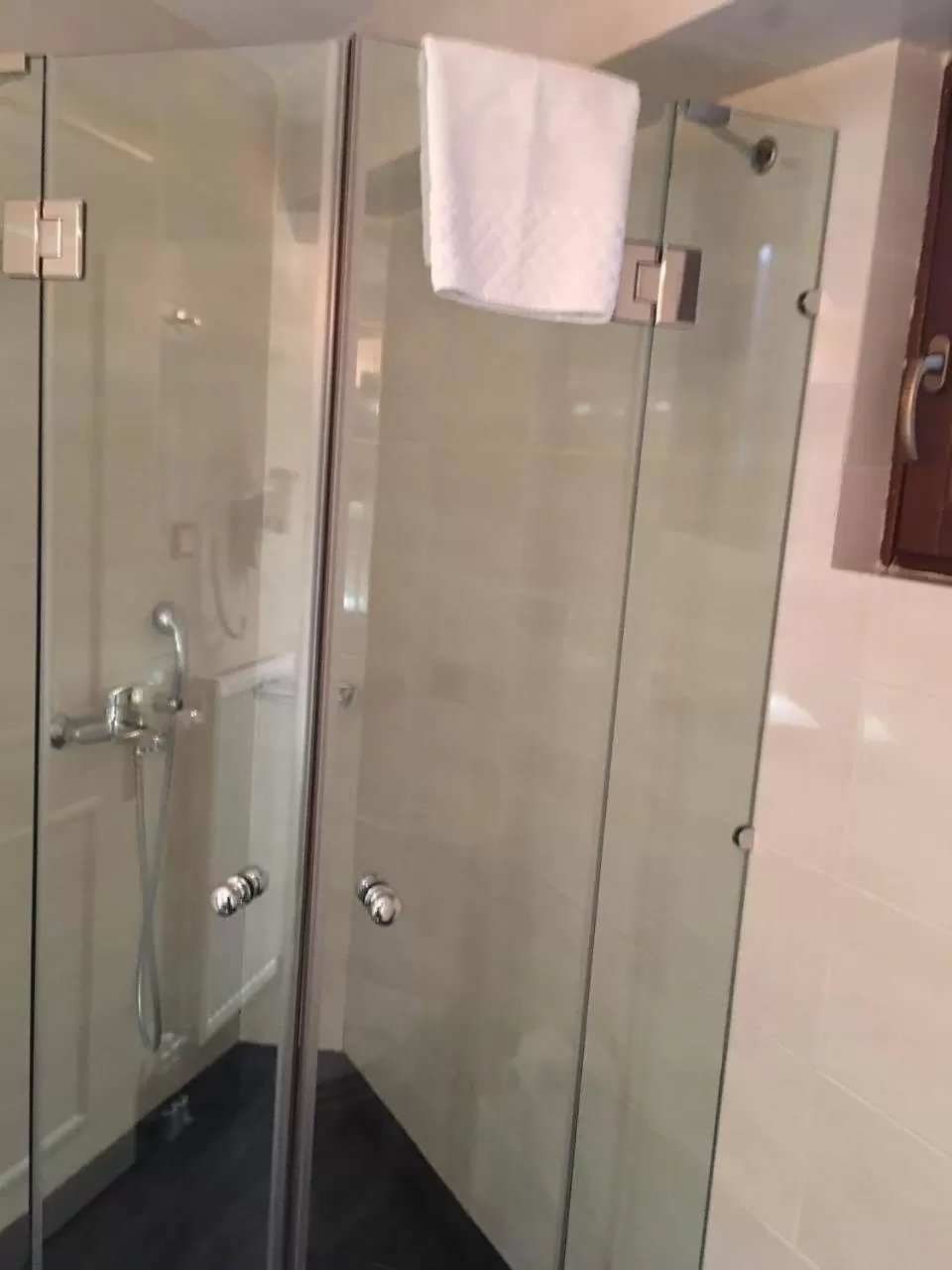 Bathroom in Ellinon Thea Arachova