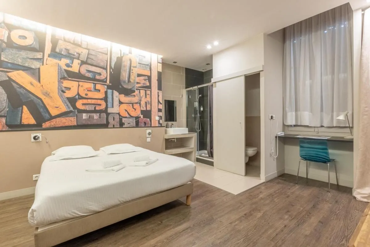 Bed in Urban Style Bordeaux Centre Hotel de la Presse