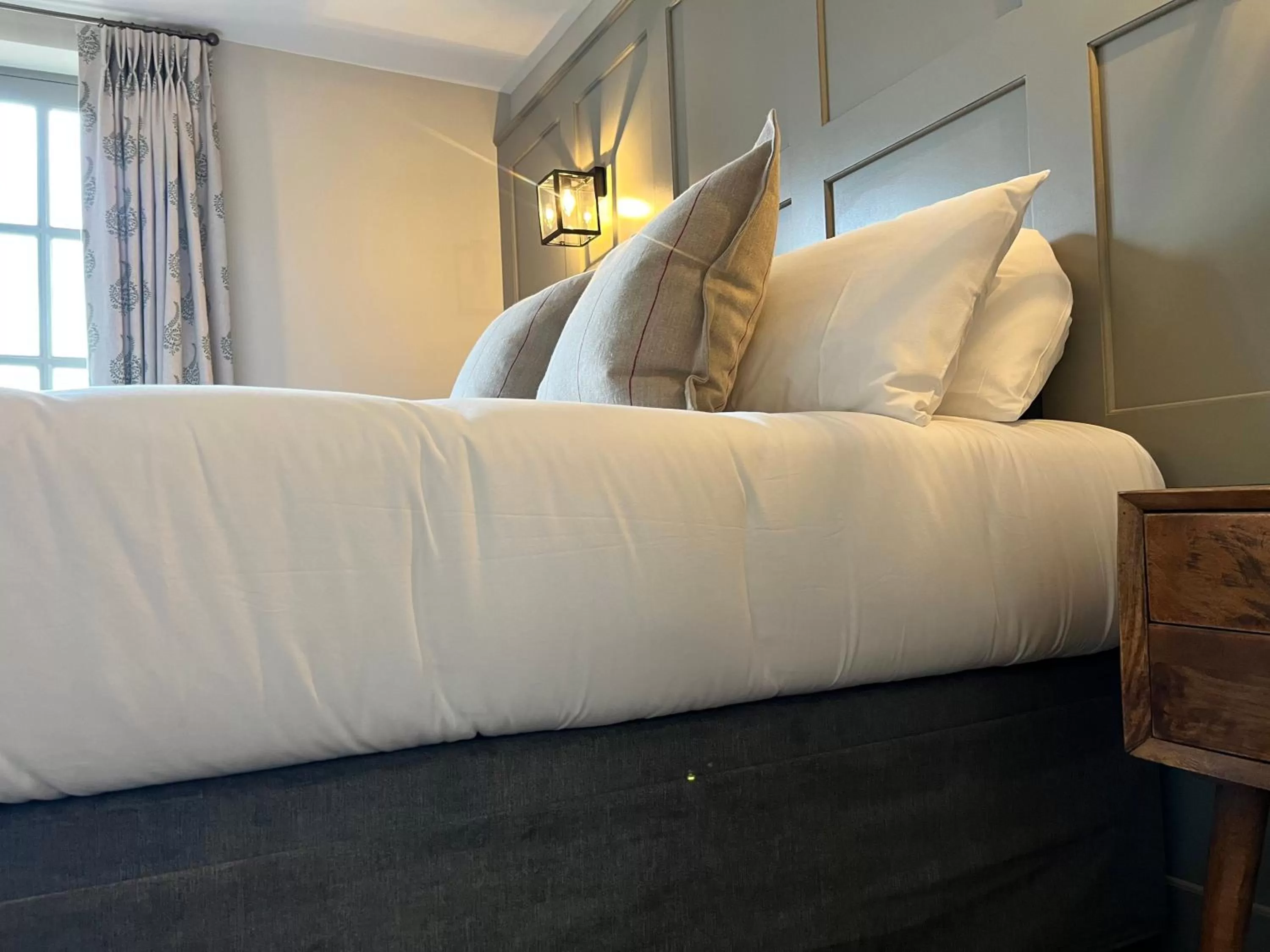 Double Room with Private Bathroom in The Punchbowl Inn