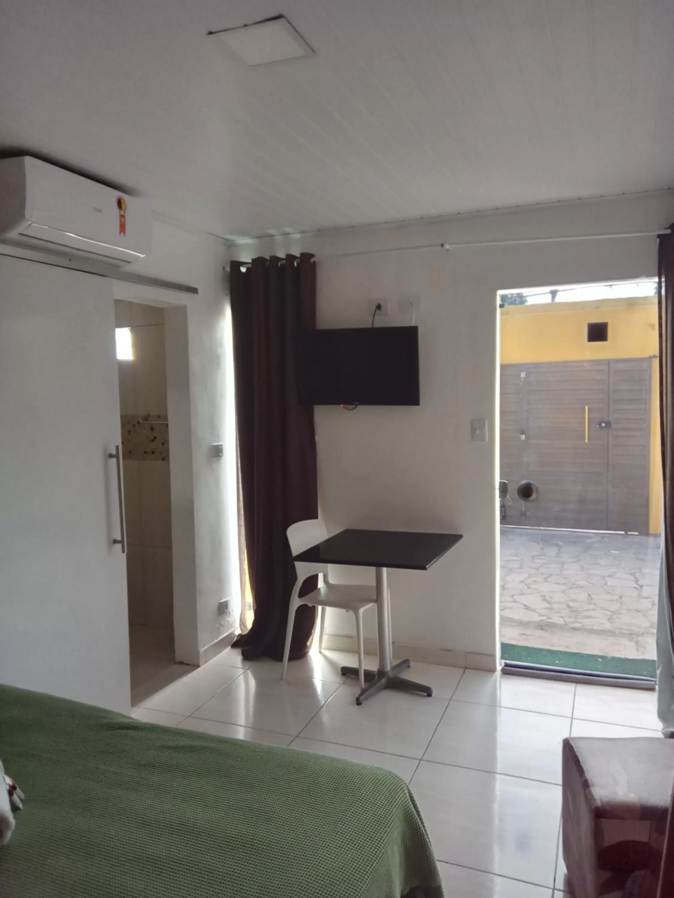 TV/Entertainment Center in Pousada Familly -Praia de Tambaú -PB