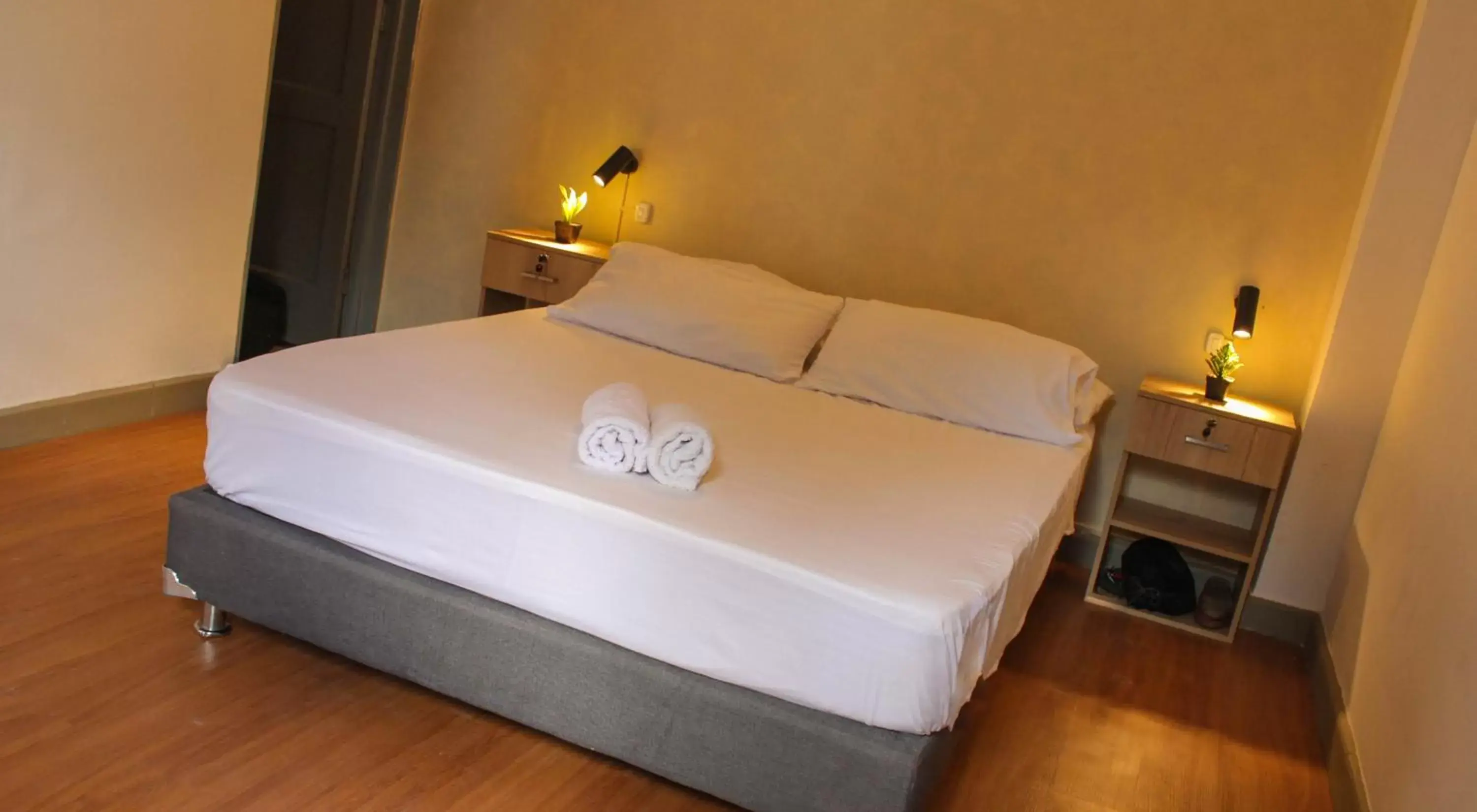 Deluxe Double Room in La Vaina Cali Deluxe Double Room in La Vaina Cali