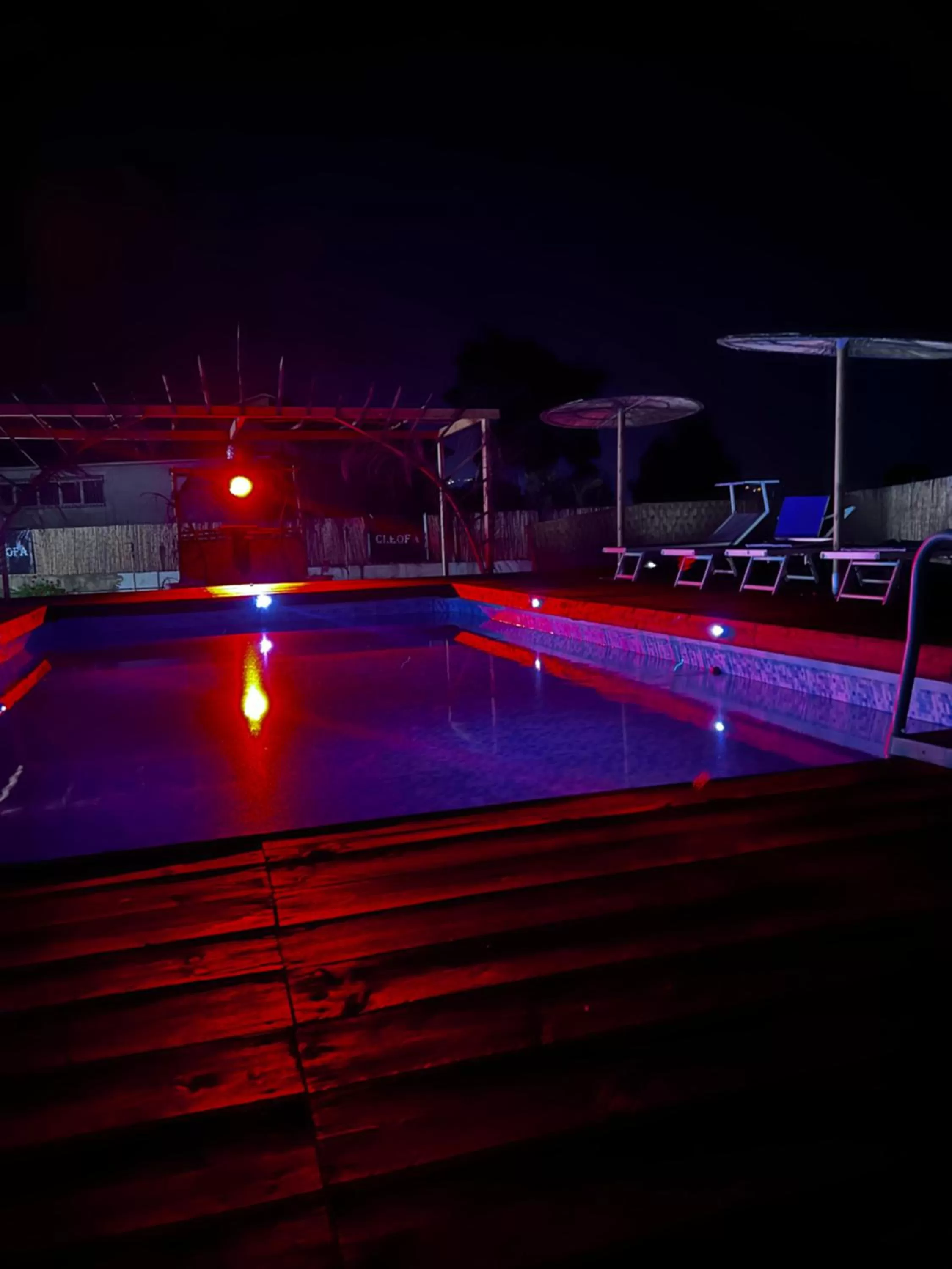 Swimming Pool in B&B Cleofà Paestum