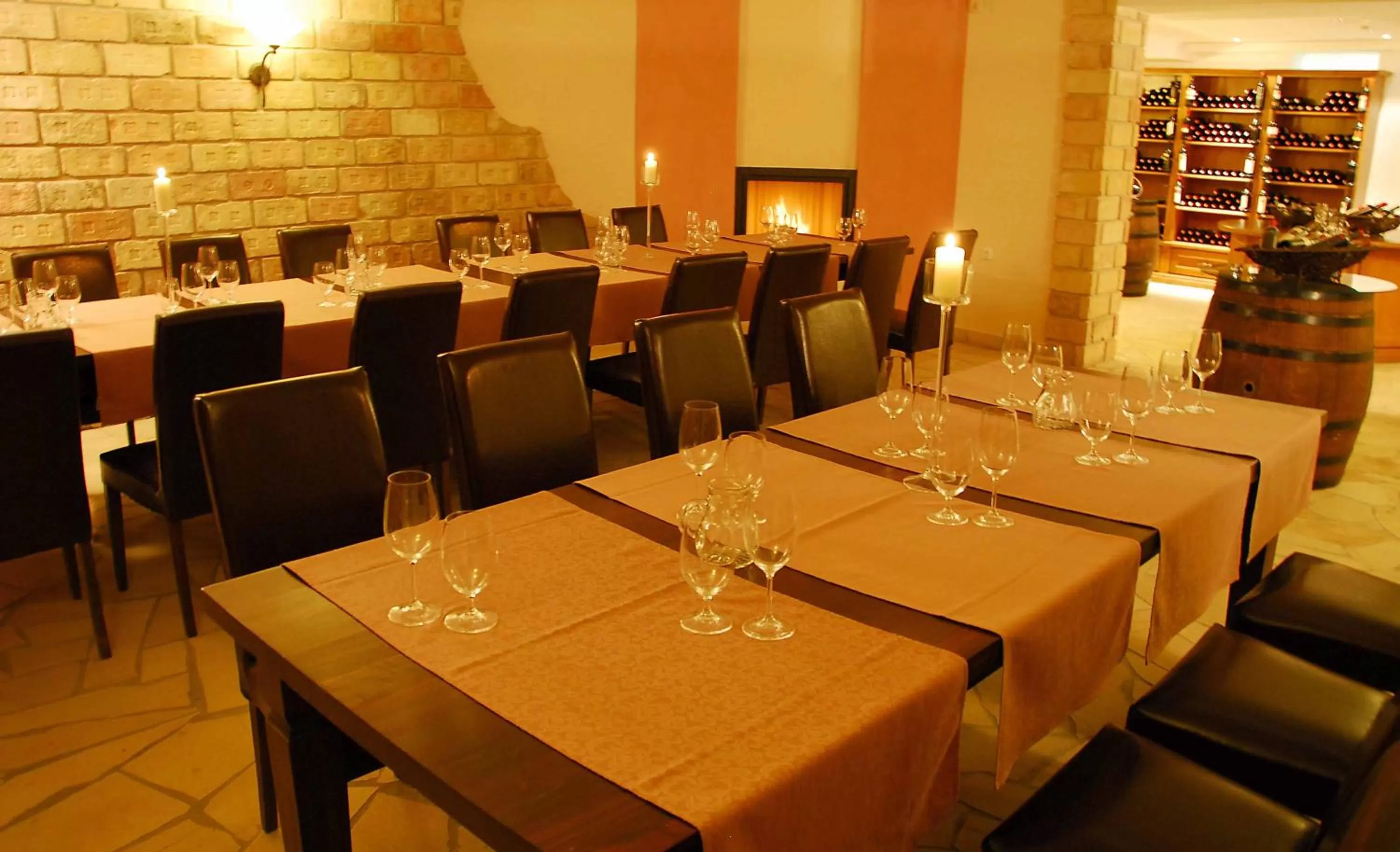 Area and facilities, Restaurant/Places to Eat in Hotel Nationalpark