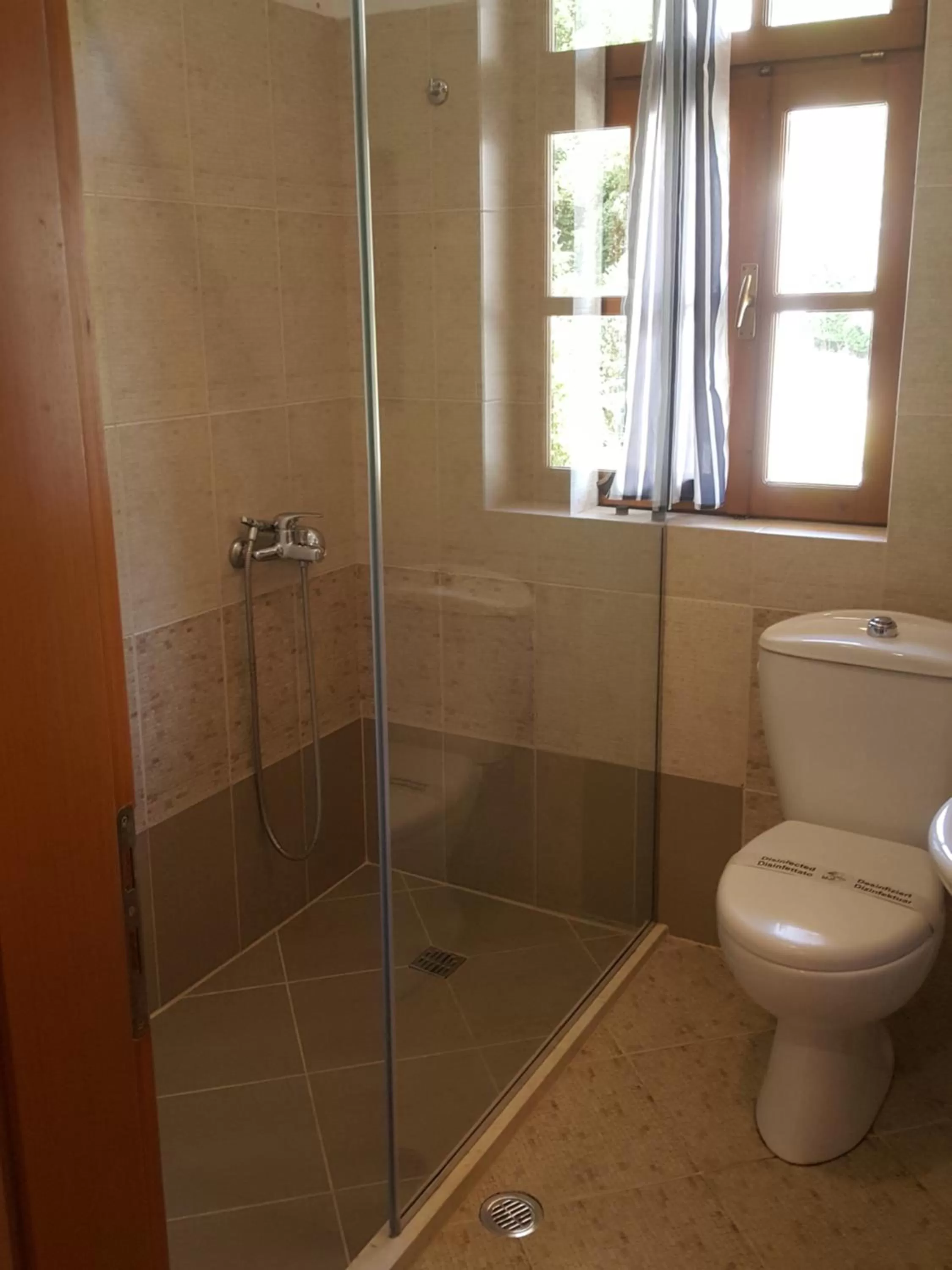 Bathroom in Hotel Gjirokastra