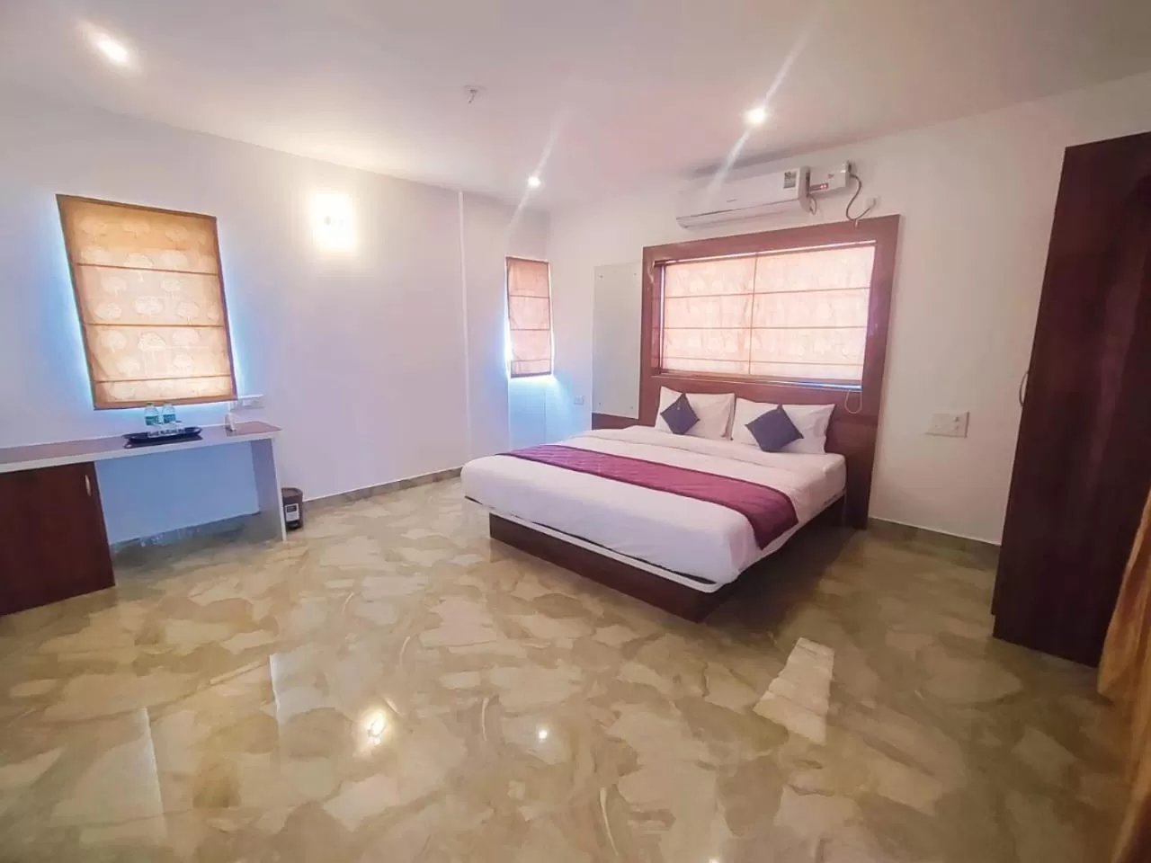 Bed in Keerthis Royal Suites - Hotel Near Kempegowda International Airport