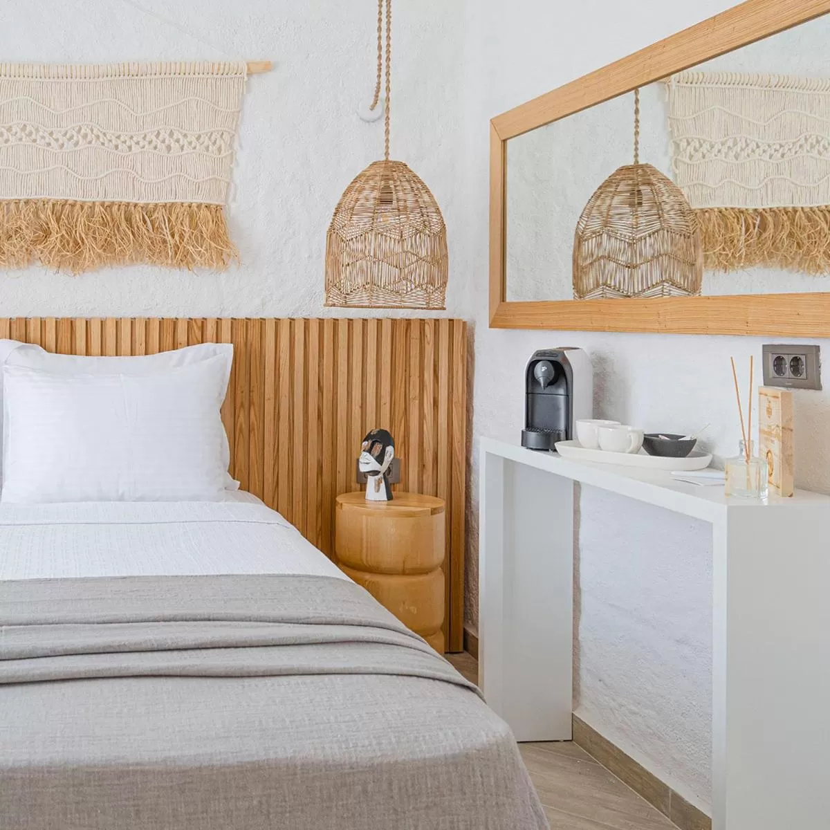 Bed in Voger Alaçatı Silence