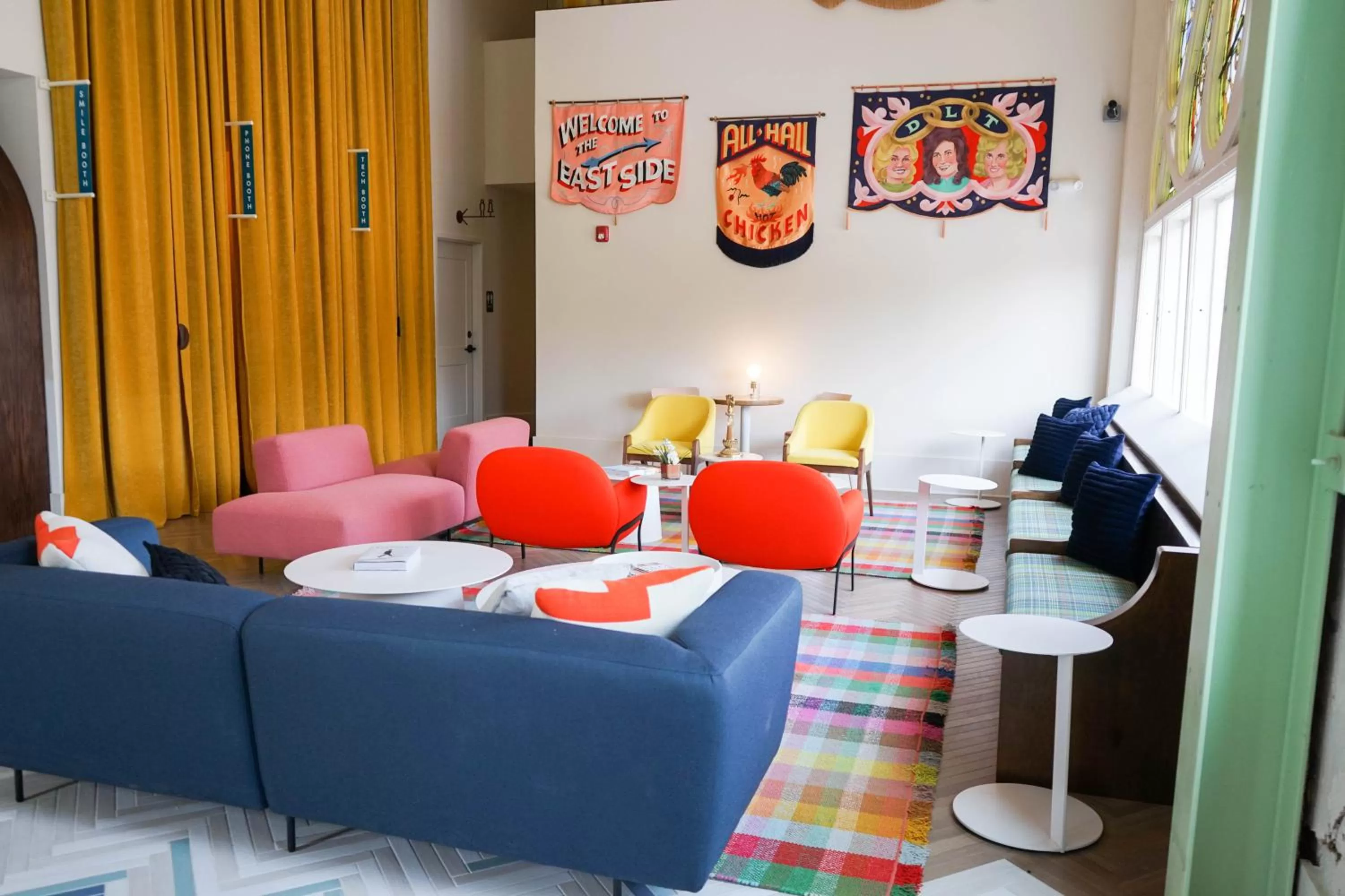 Lobby or reception, Bed in The Russell