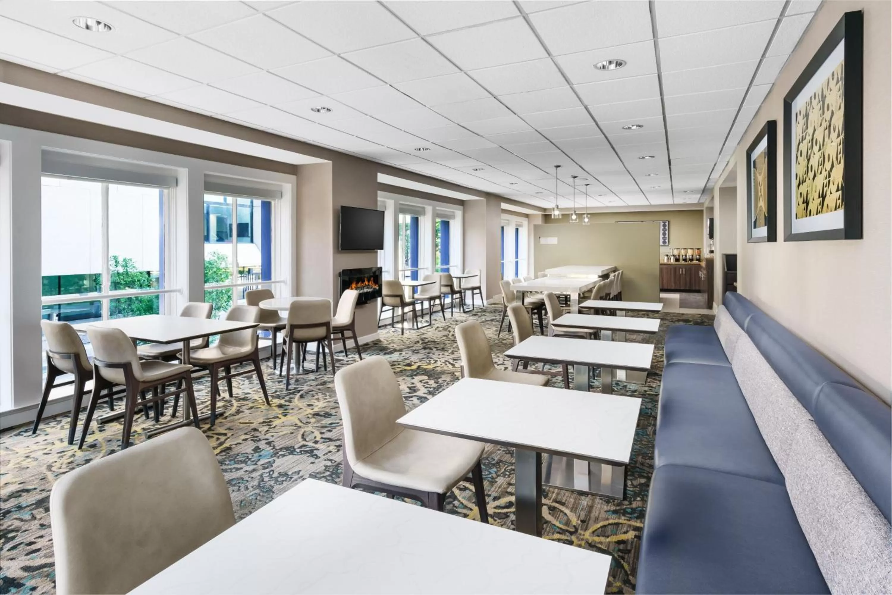 Restaurant/places to eat in Residence Inn Atlanta Downtown