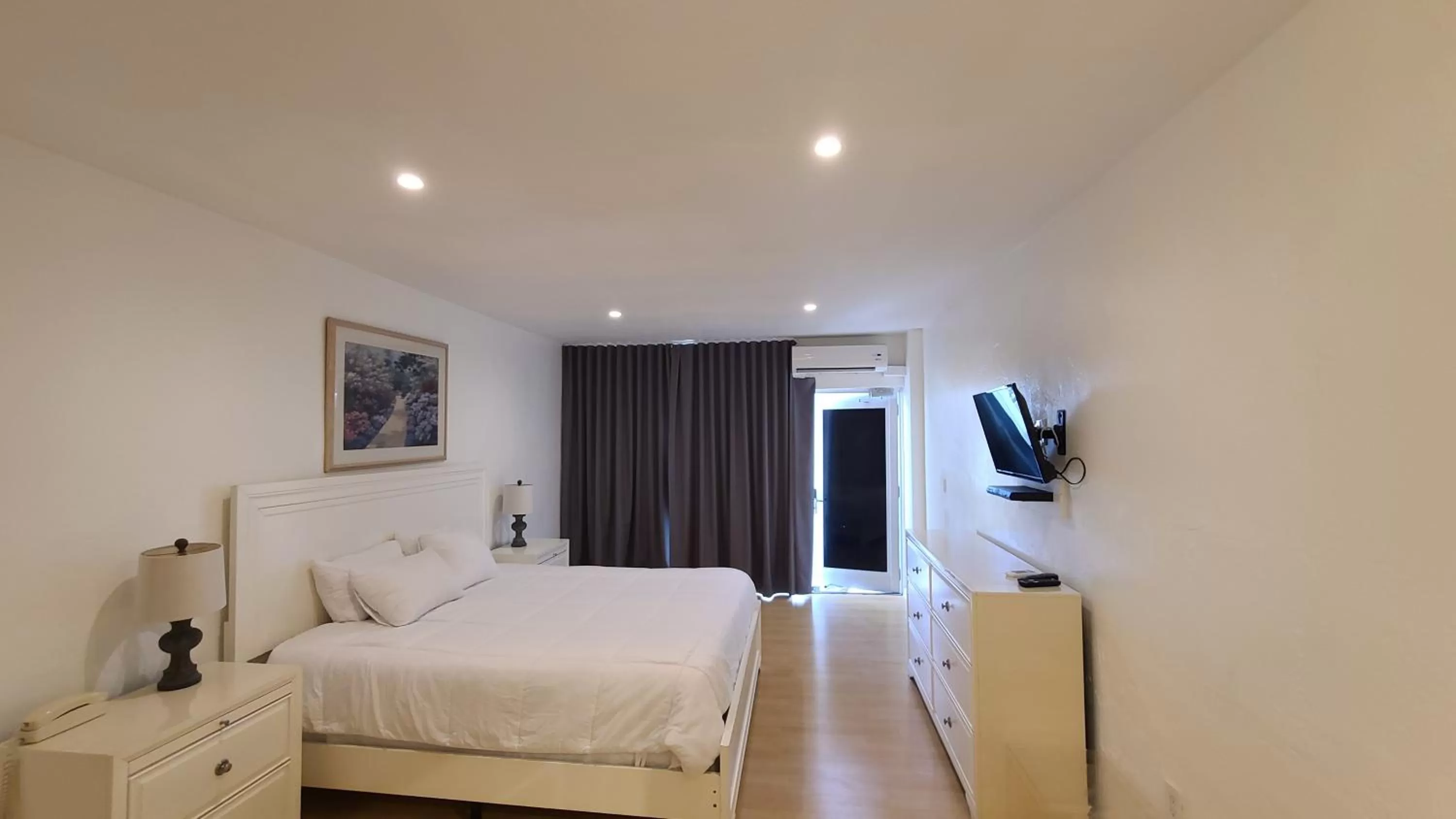 Bed in Stardust Hotel