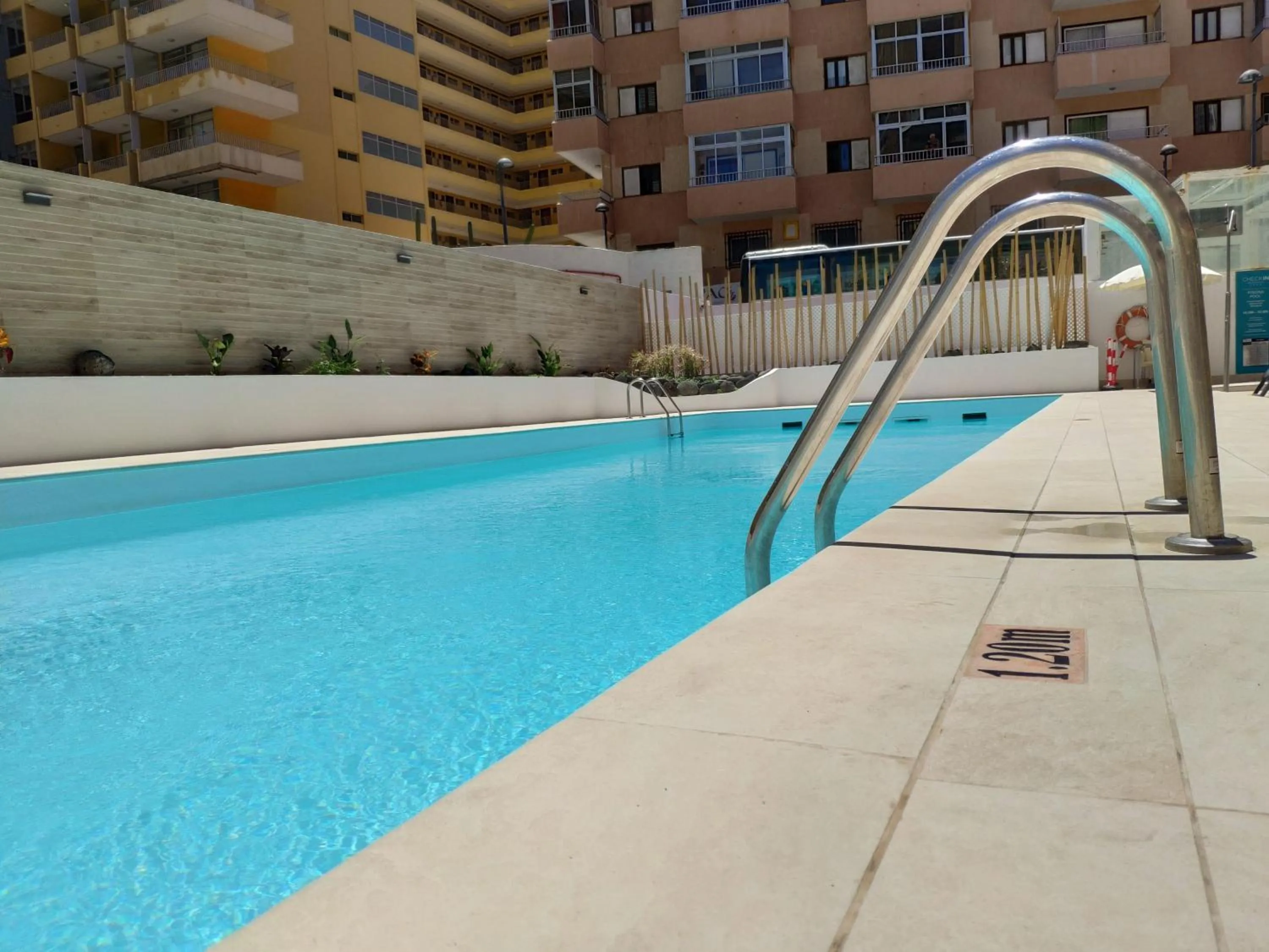 Swimming pool in Checkin Concordia Playa