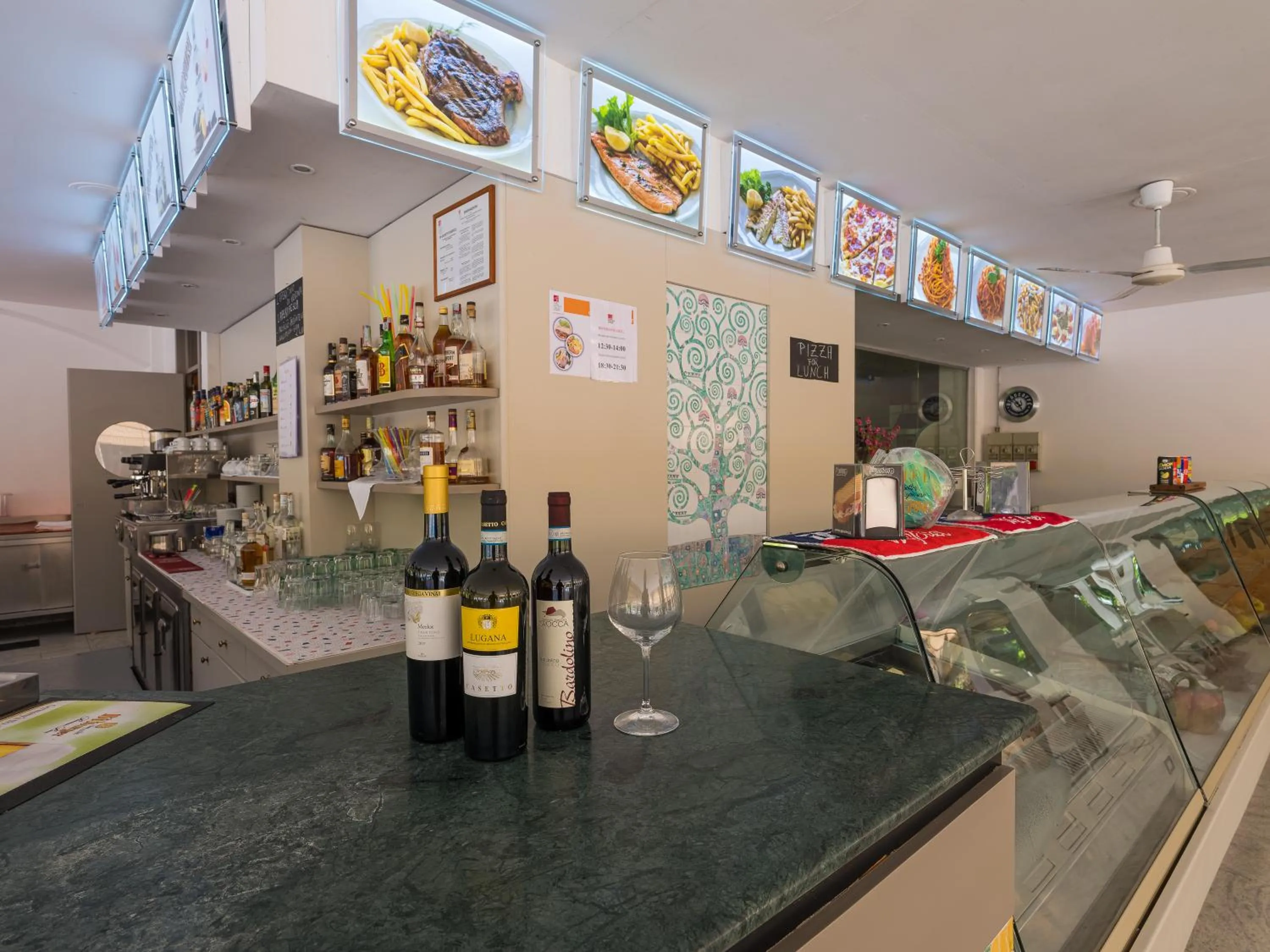 Restaurant/places to eat in Parc Hotel Gritti