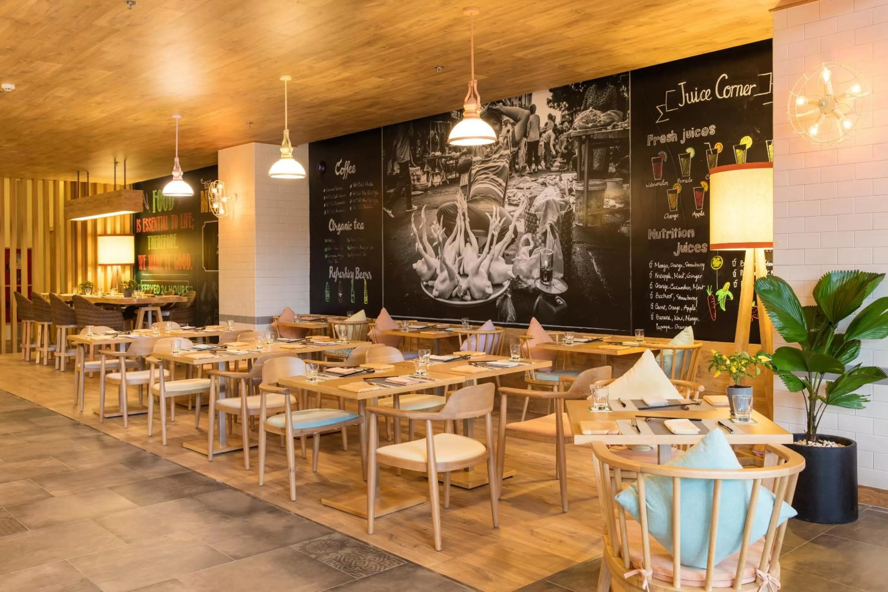 Restaurant/places to eat in Fusion Suites Saigon