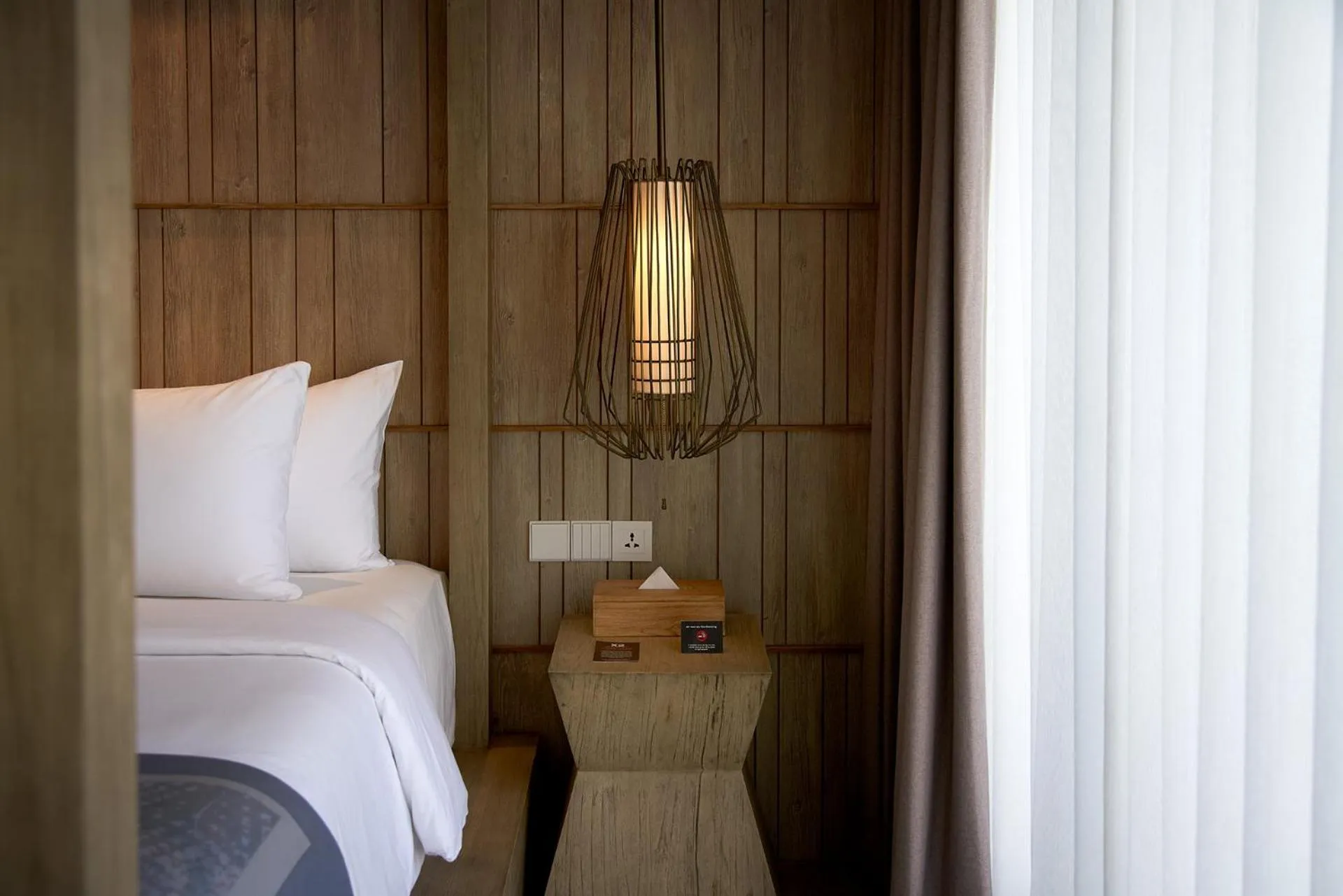 Bed in Cross Bali Breakers