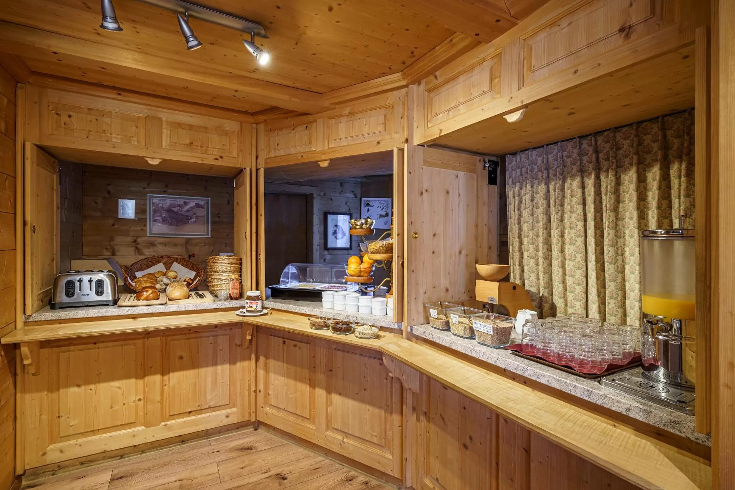 Buffet breakfast in Hotel Silvapina