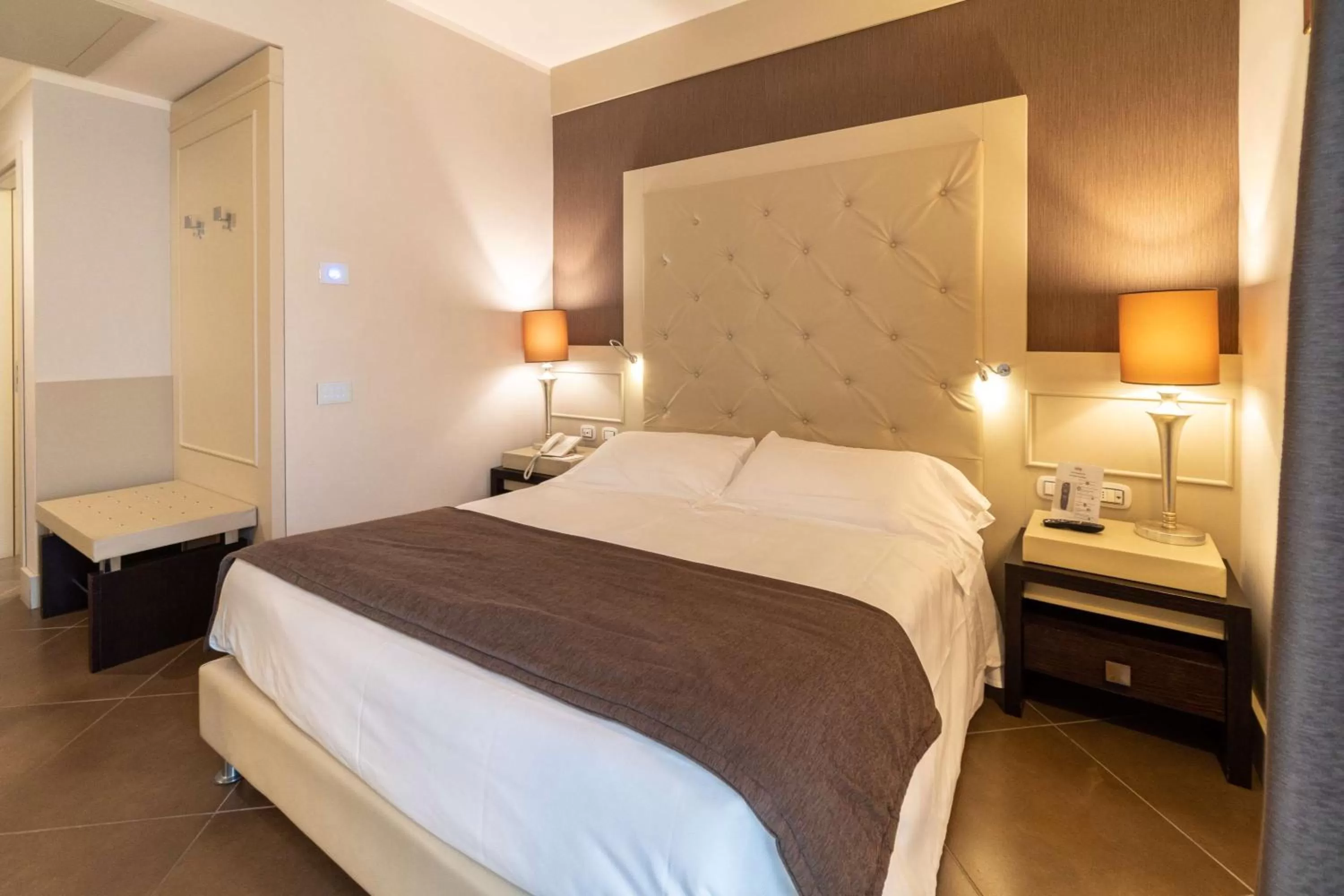 Photo of the whole room, Bed in Best Western Plus Hotel Perla Del Porto