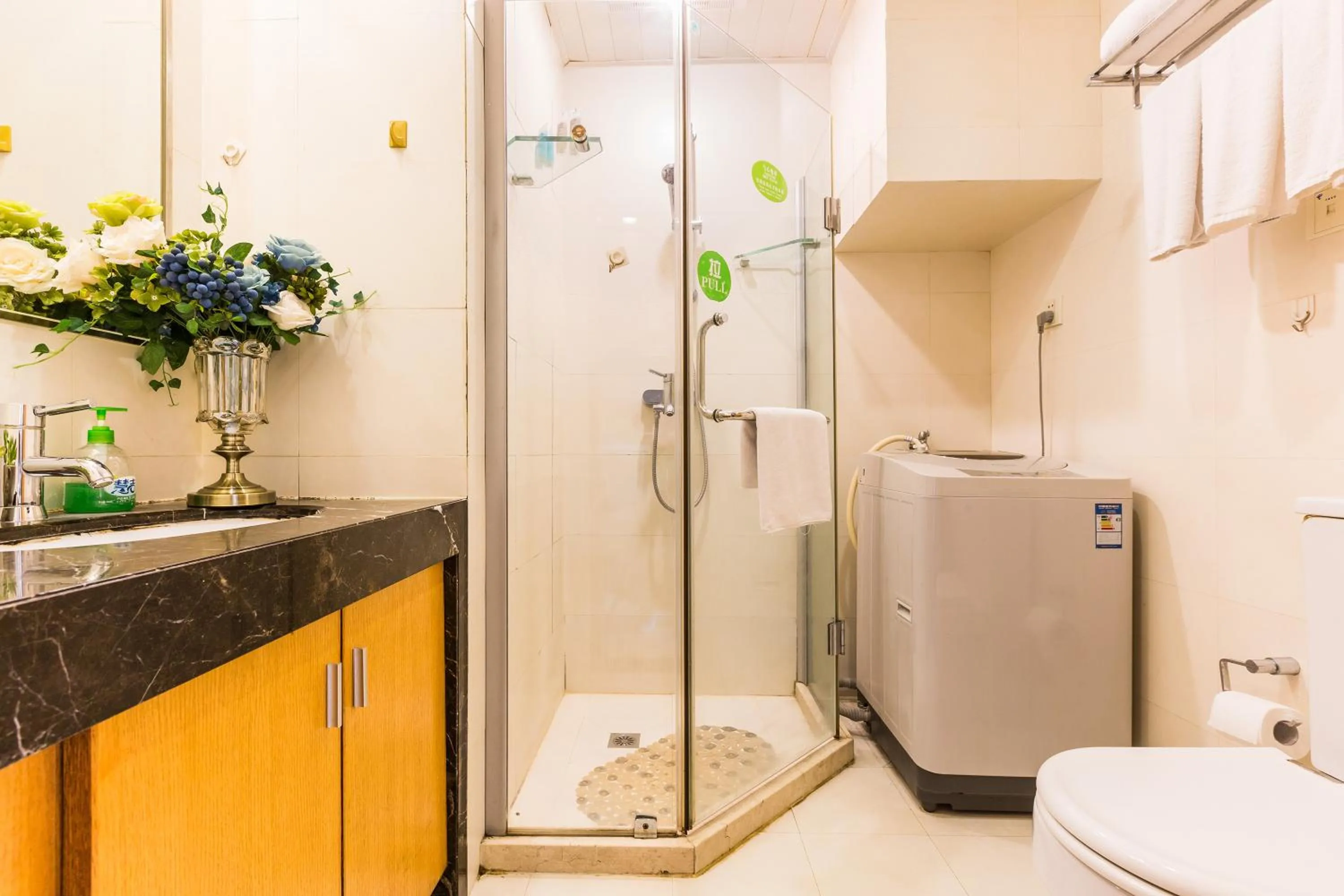 Westlake 7 Service Apartment