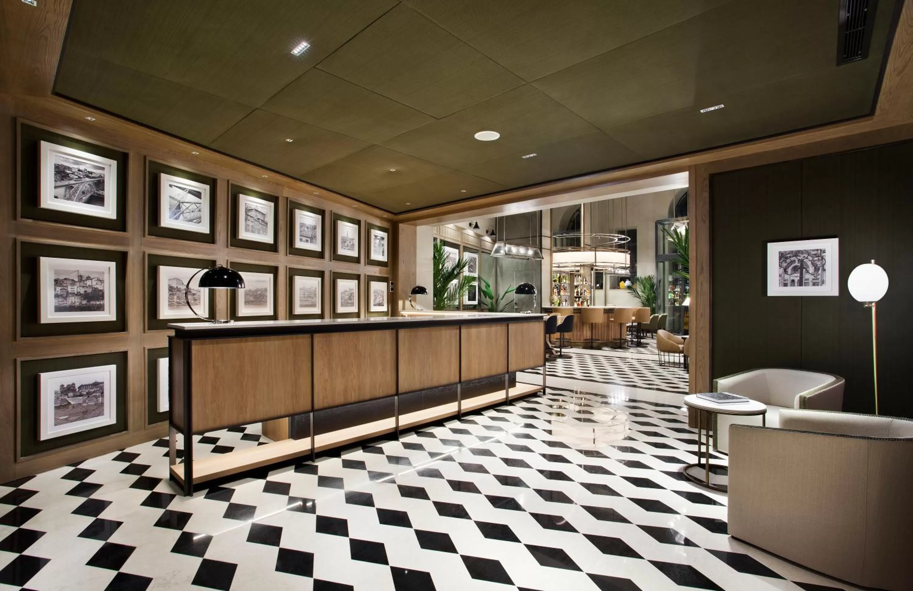 Lobby or reception in Vincci Ponte de Ferro