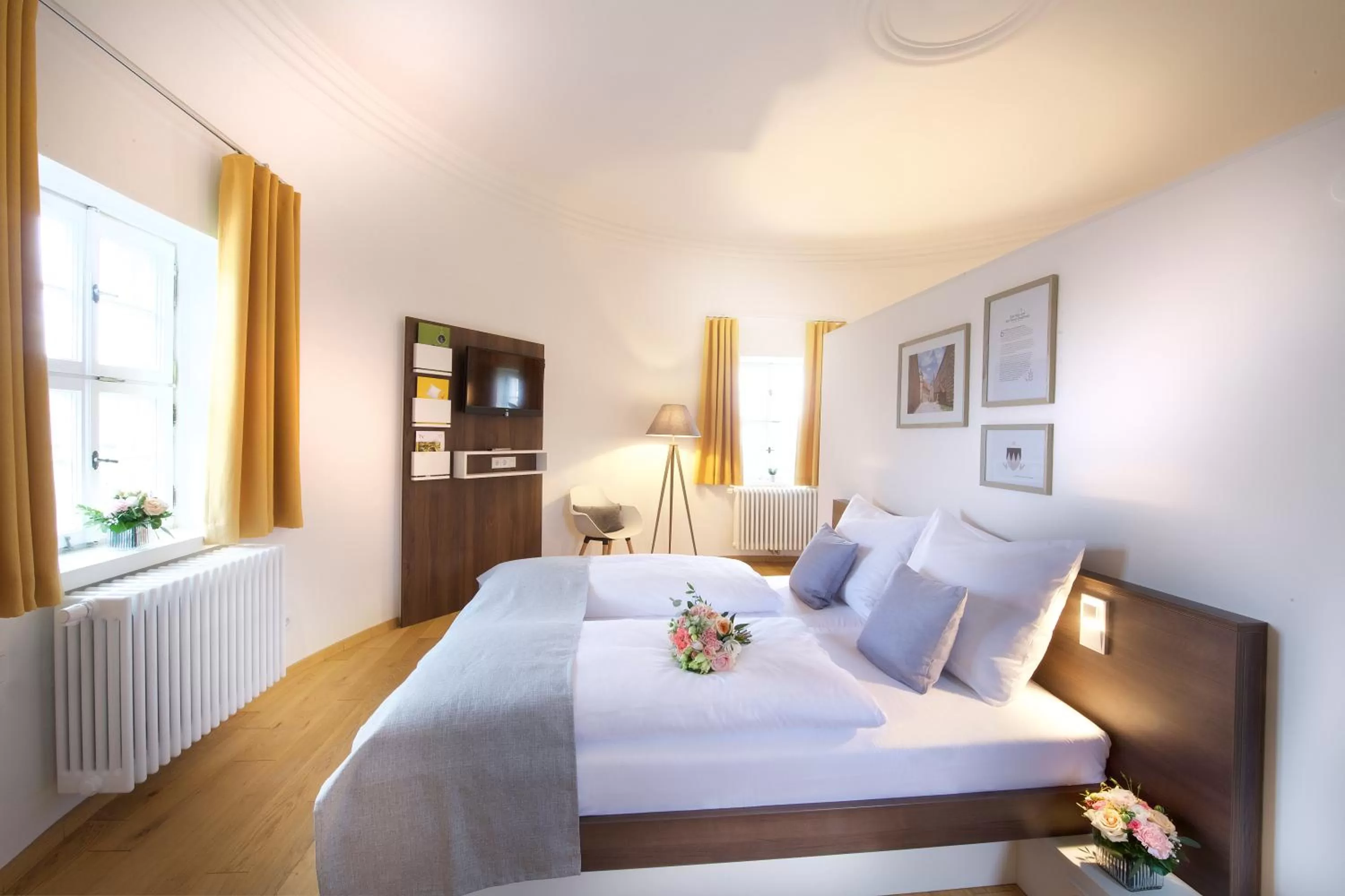 Bed in JUFA Hotel Kronach – Festung Rosenberg