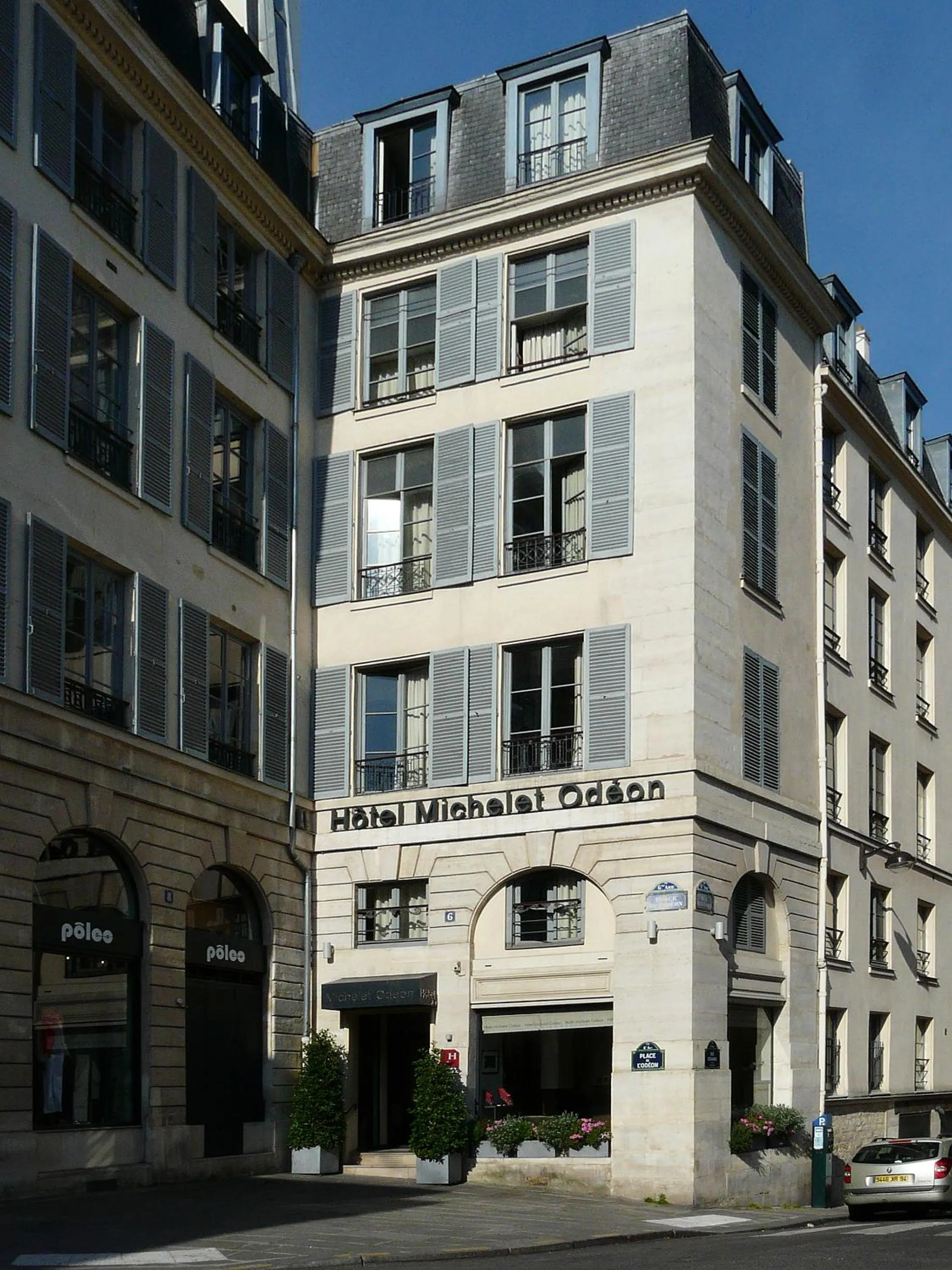 Property building in Hotel Michelet Odeon