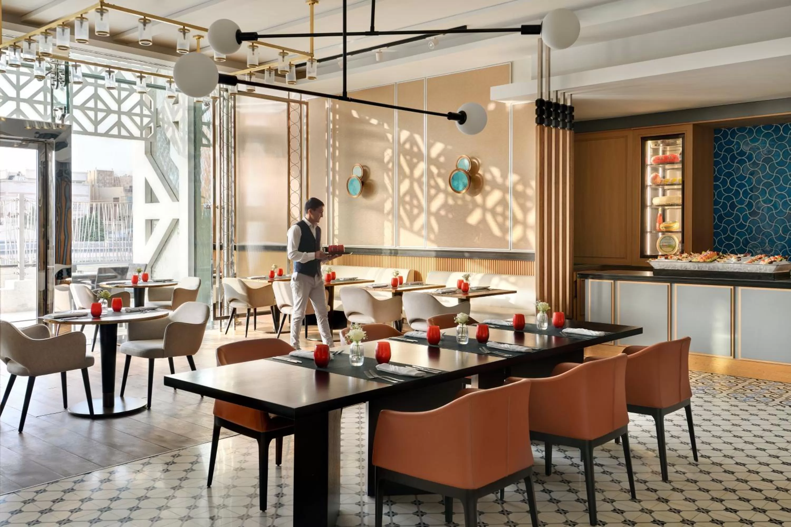 Restaurant/places to eat in Crowne Plaza - Jeddah Al Salam by IHG