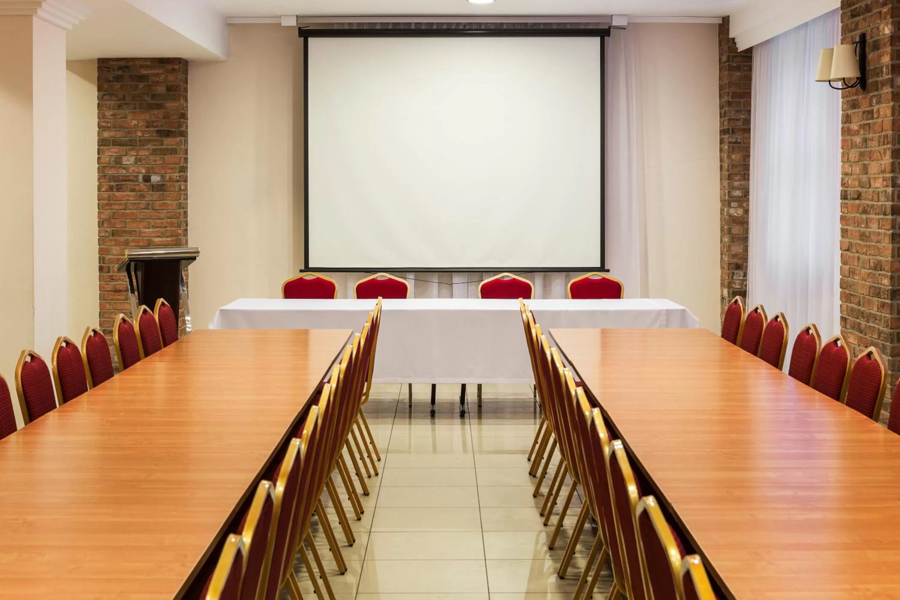 Business facilities in Hotel Przystanek Torun