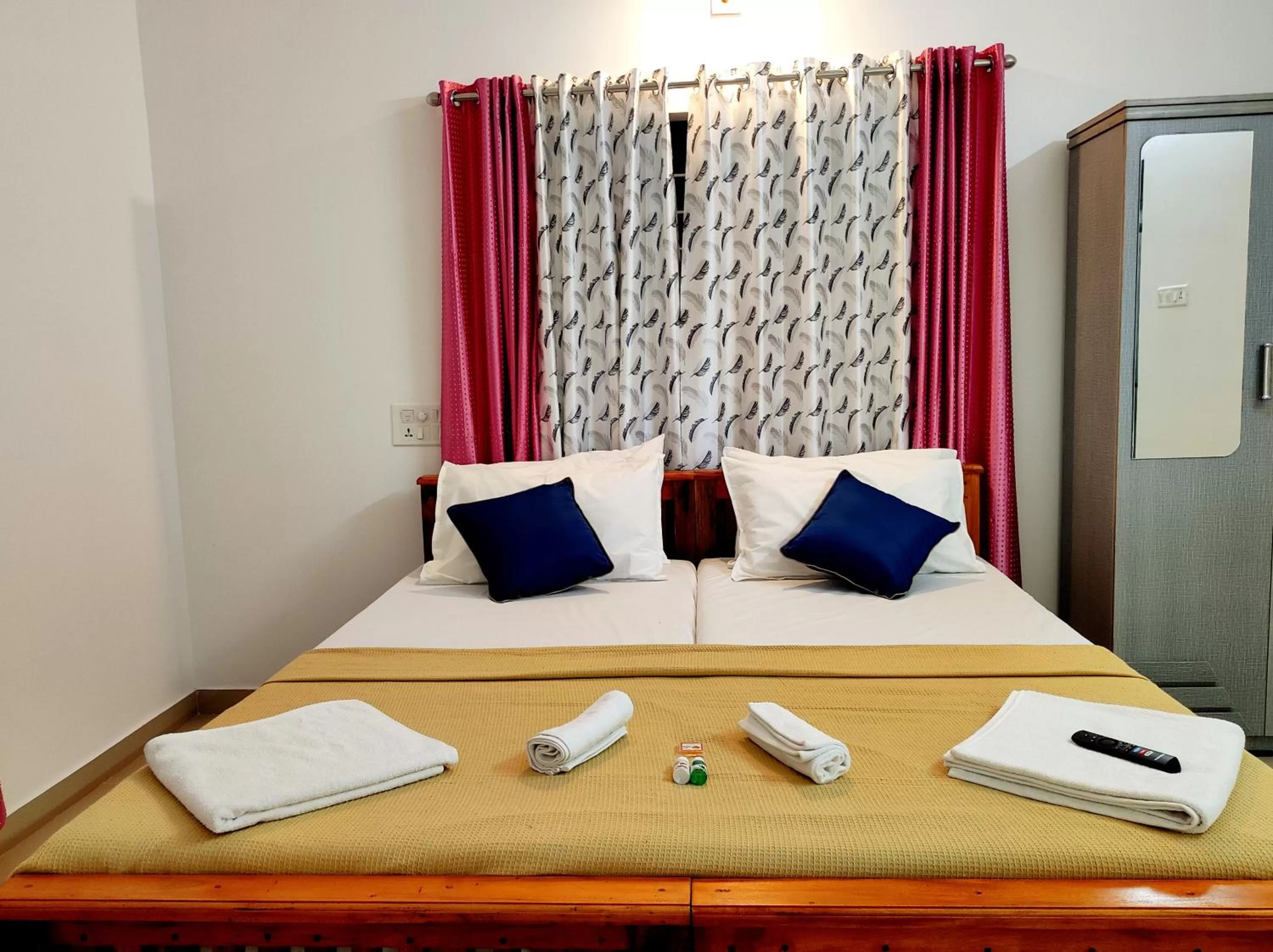 Bed in Happy Buddha S4