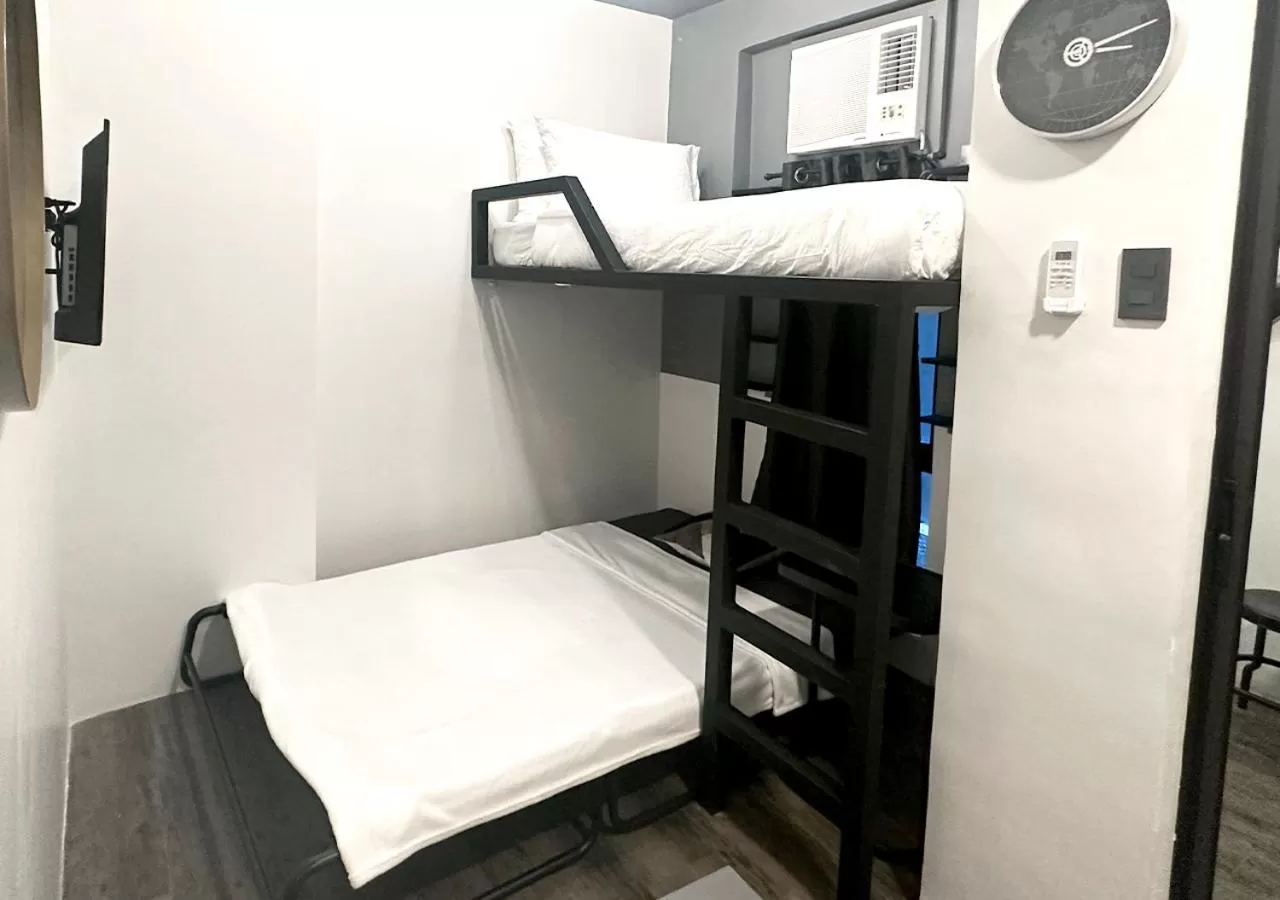 Bed in mySTAY Hotel BGC South