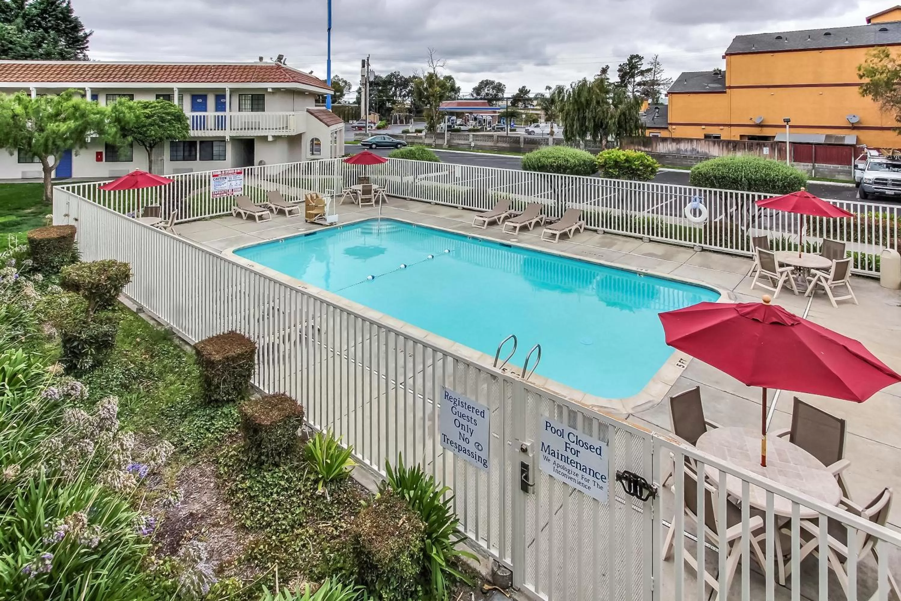 Swimming pool in Motel 6-Salinas, CA - North Monterey Area