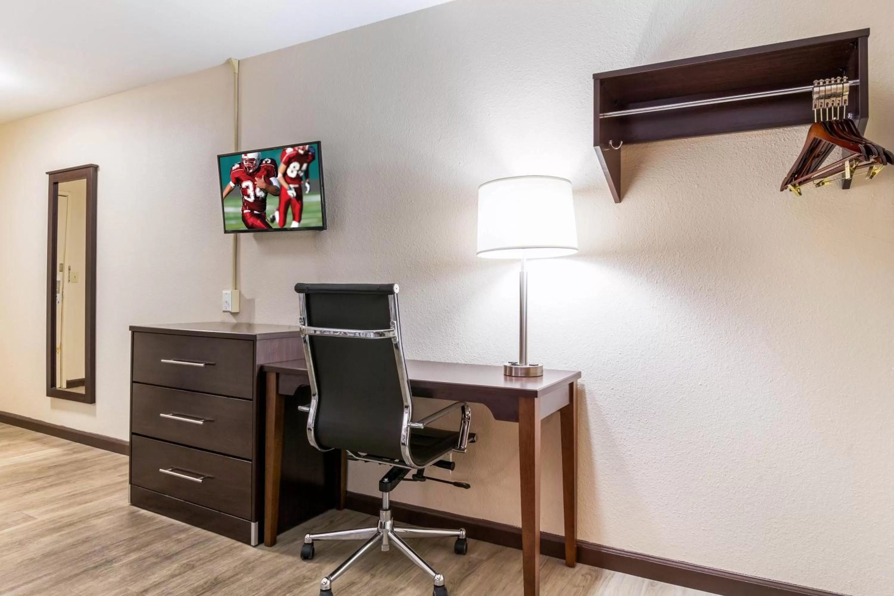 Photo of the whole room in Red Roof Inn Dry Ridge