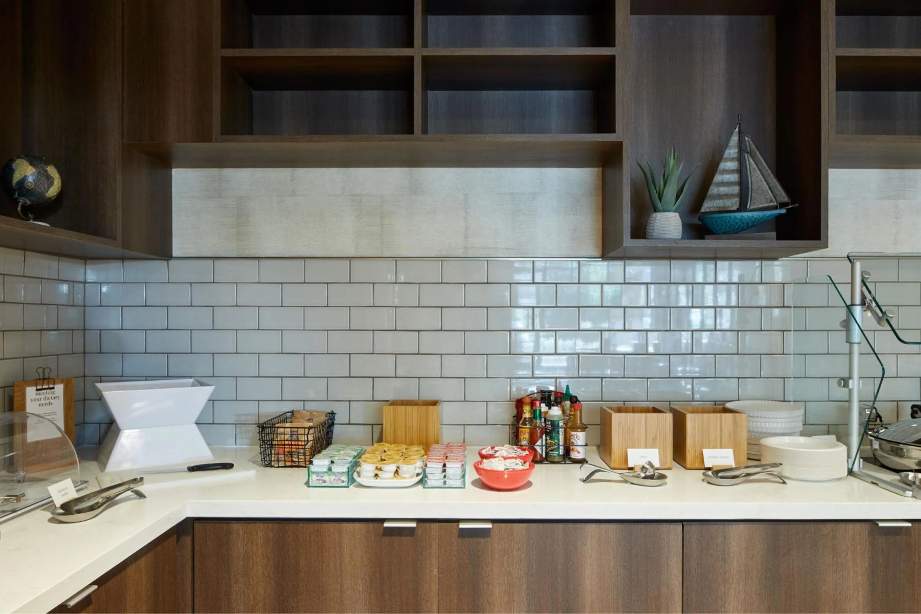 Breakfast in TownePlace Suites by Marriott Thousand Oaks Agoura Hills