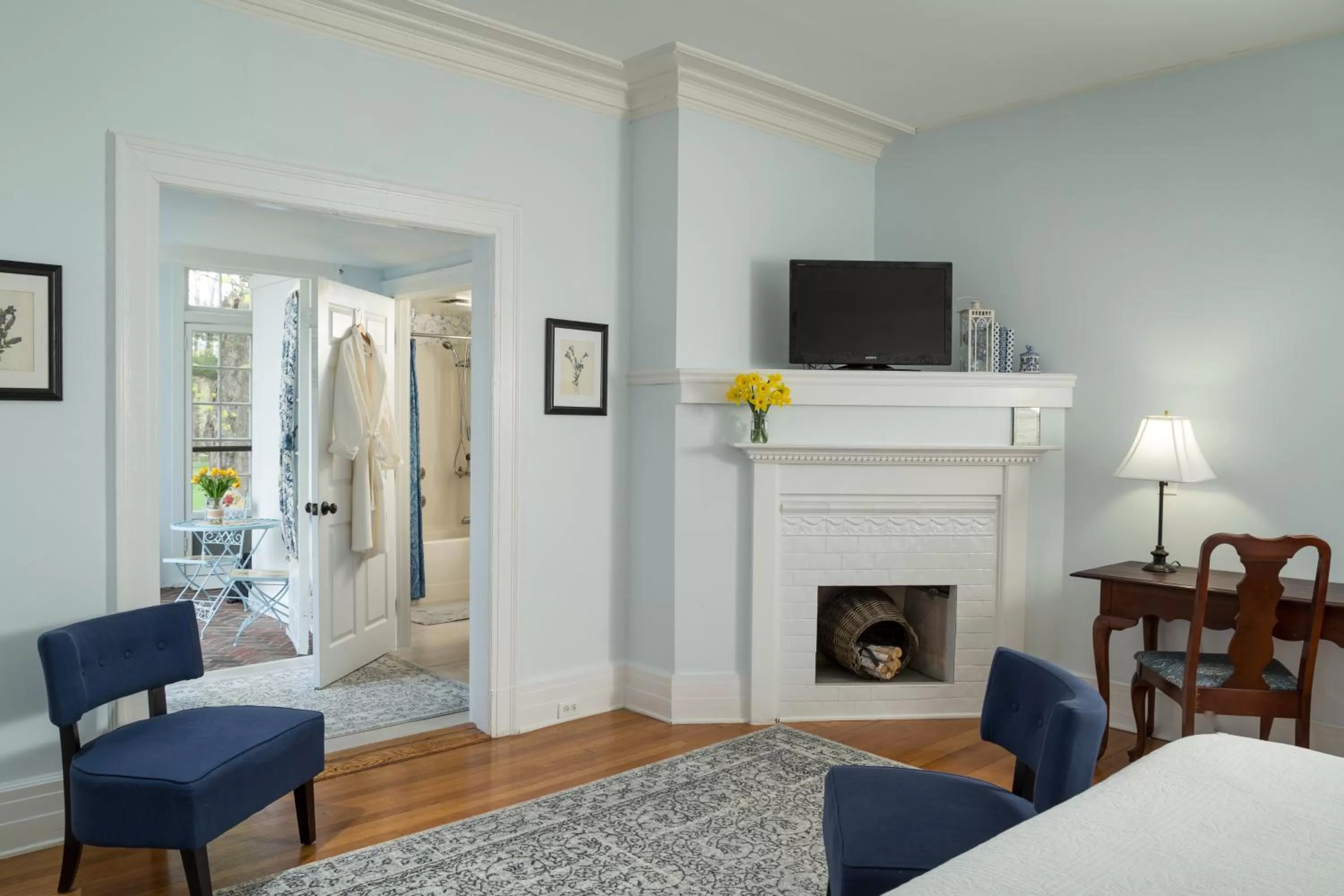 Bathroom in Four Chimneys Inn