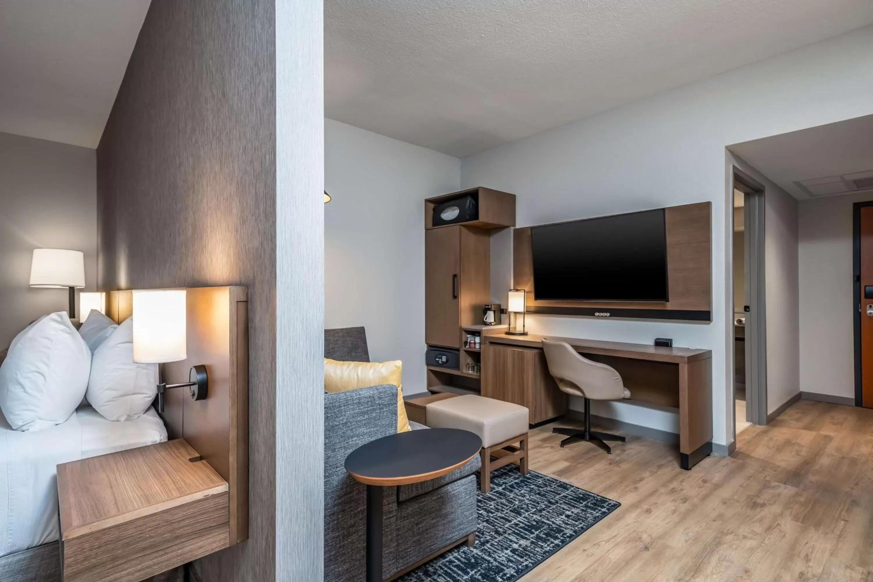 Bedroom in Hyatt Place Gainesville Downtown