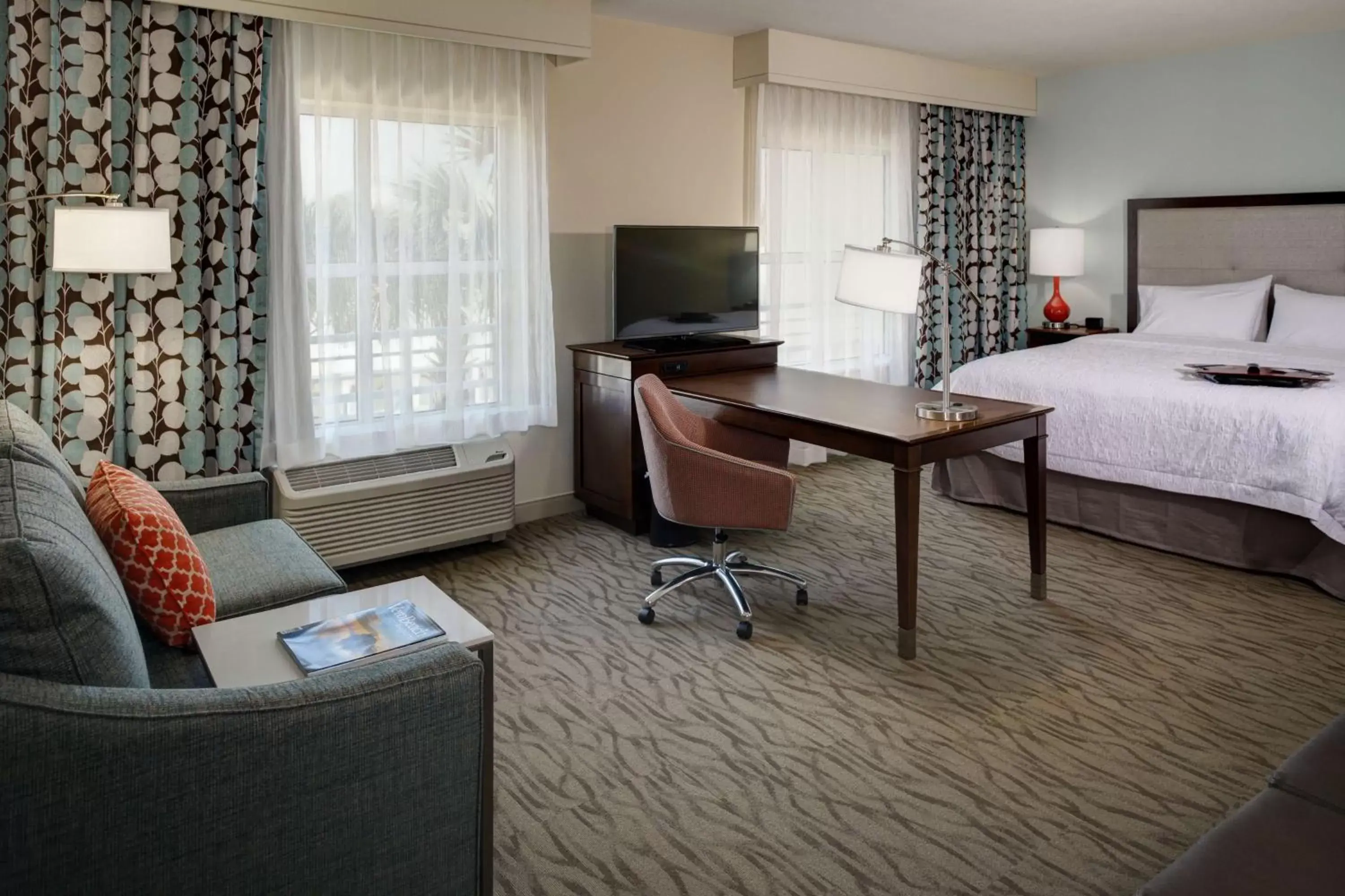 King Studio - Hearing Accessible in Hampton Inn and Suites by Hilton Vero Beach-Downtown King Studio - Hearing Accessible in Hampton Inn and Suites by Hilton Vero Beach-Downtown