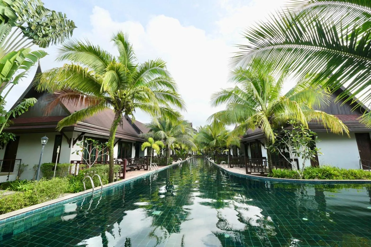 Property building, Swimming Pool in T-Villa Phuket