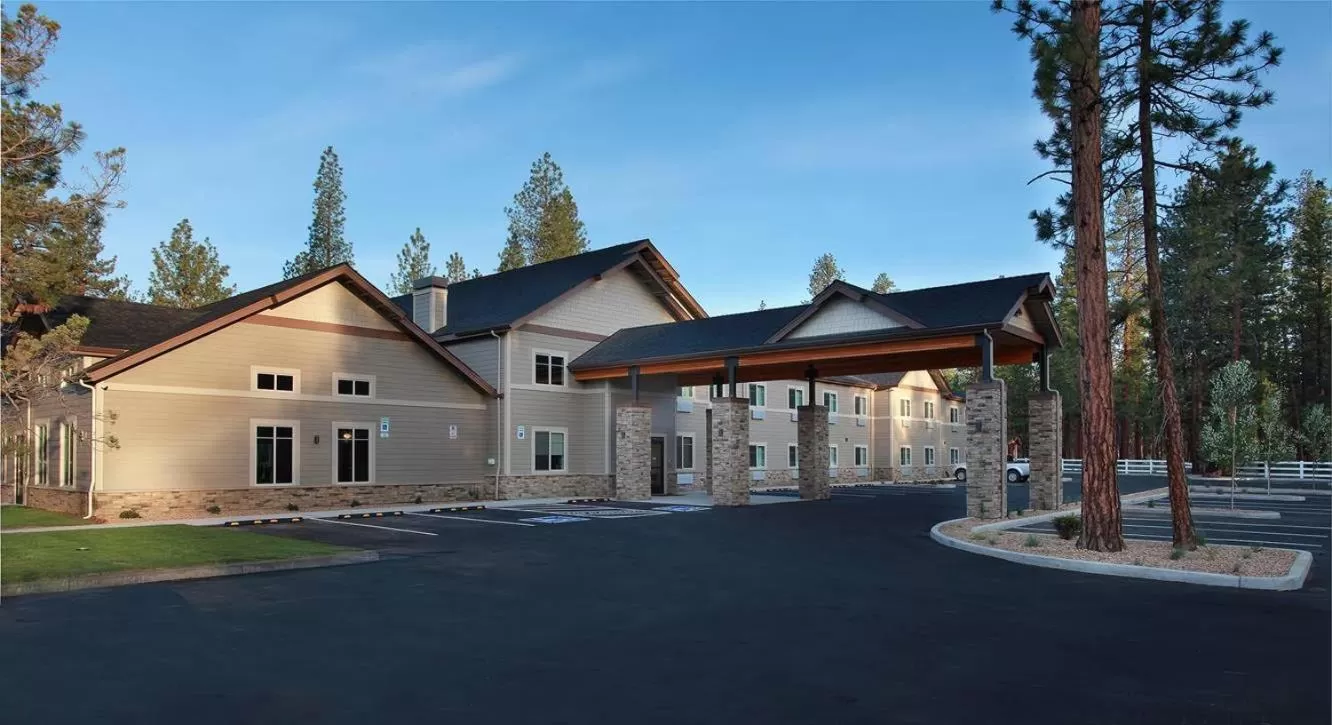 Property building in GrandStay Hotel & Suites