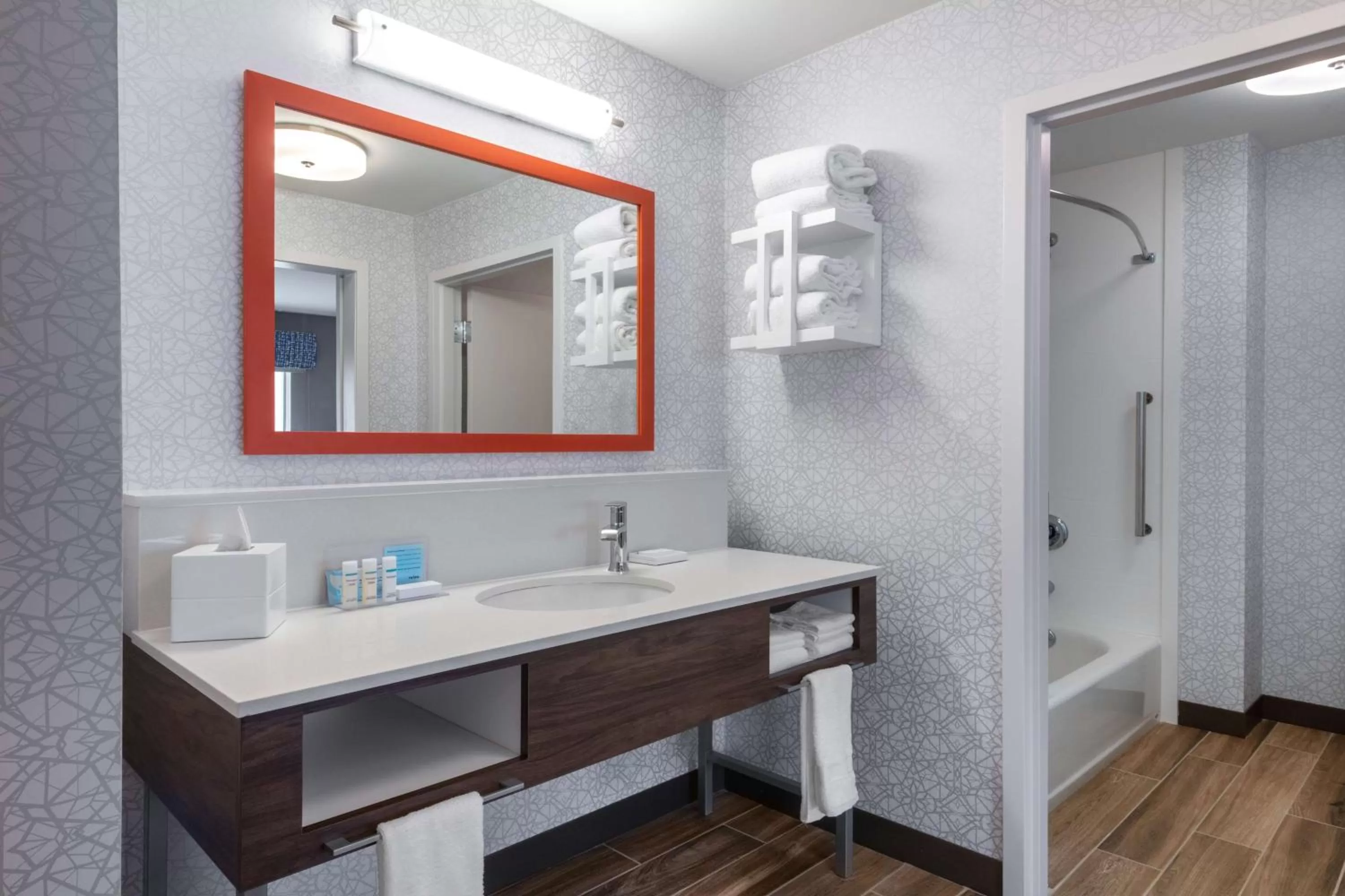 Bathroom in Hampton Inn & Suites Cody, Wy