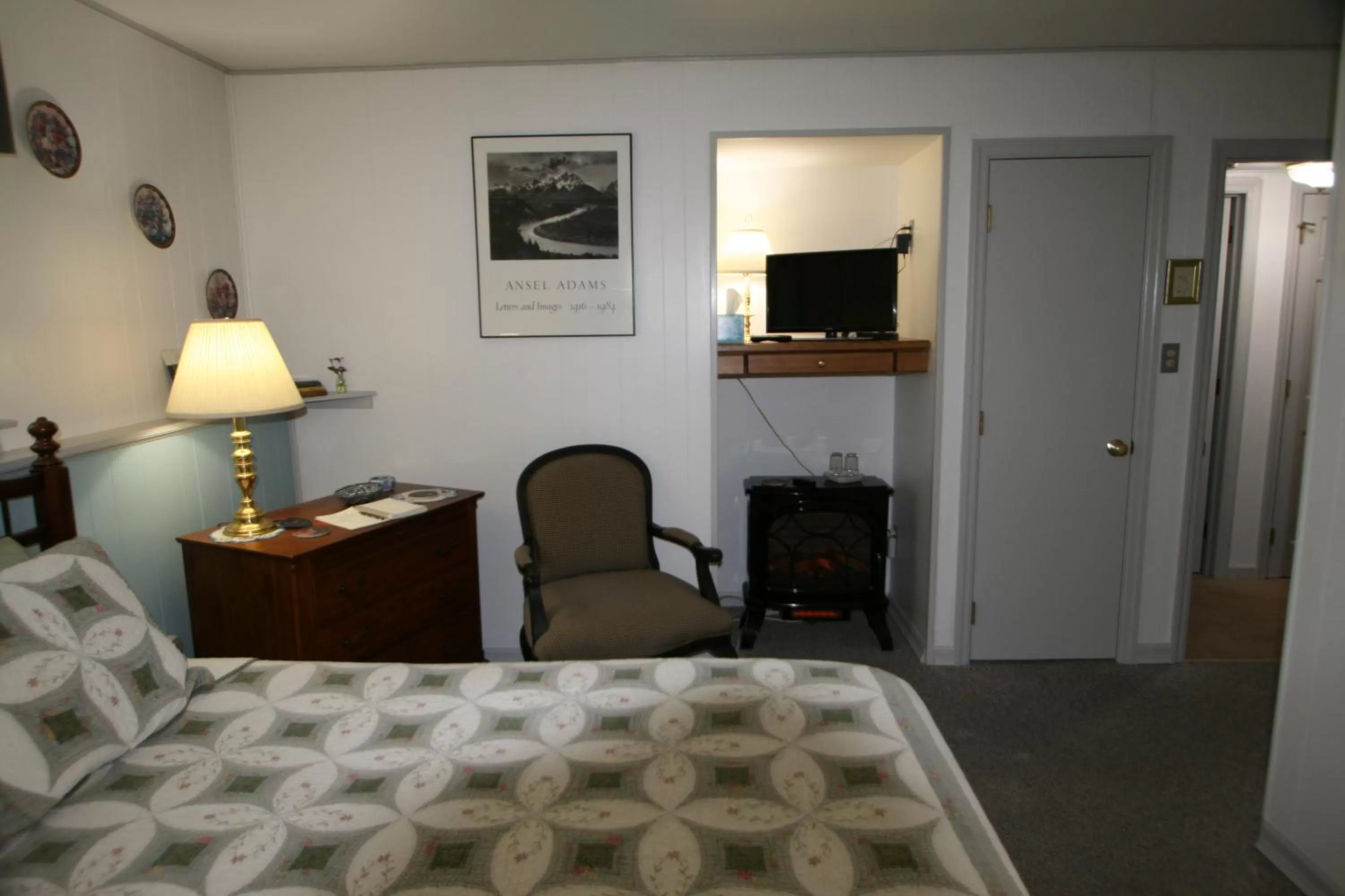 Bedroom, Bed in Carriage Corner Bed & Breakfast