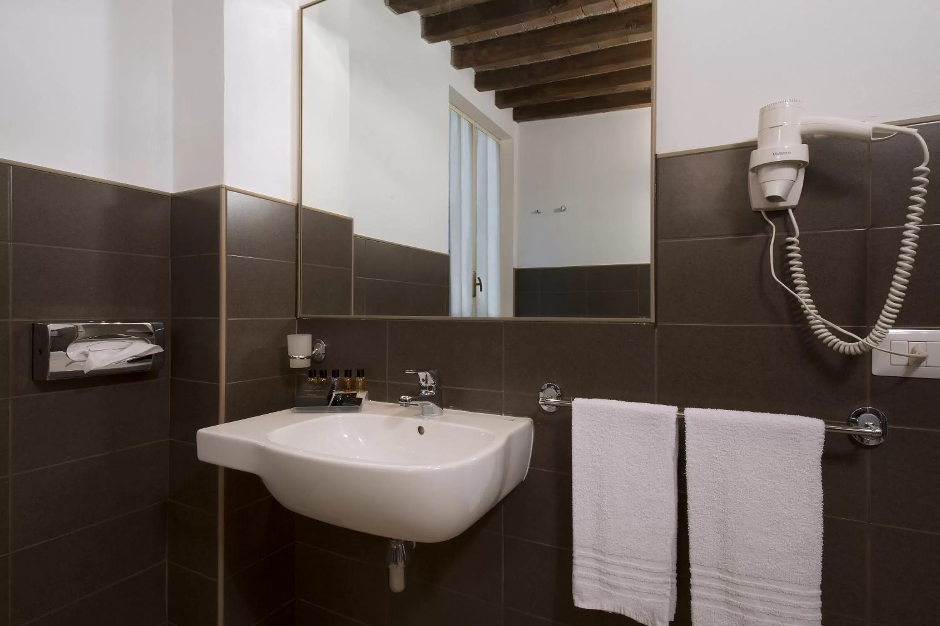 Bathroom in Hotel Villa Ducale