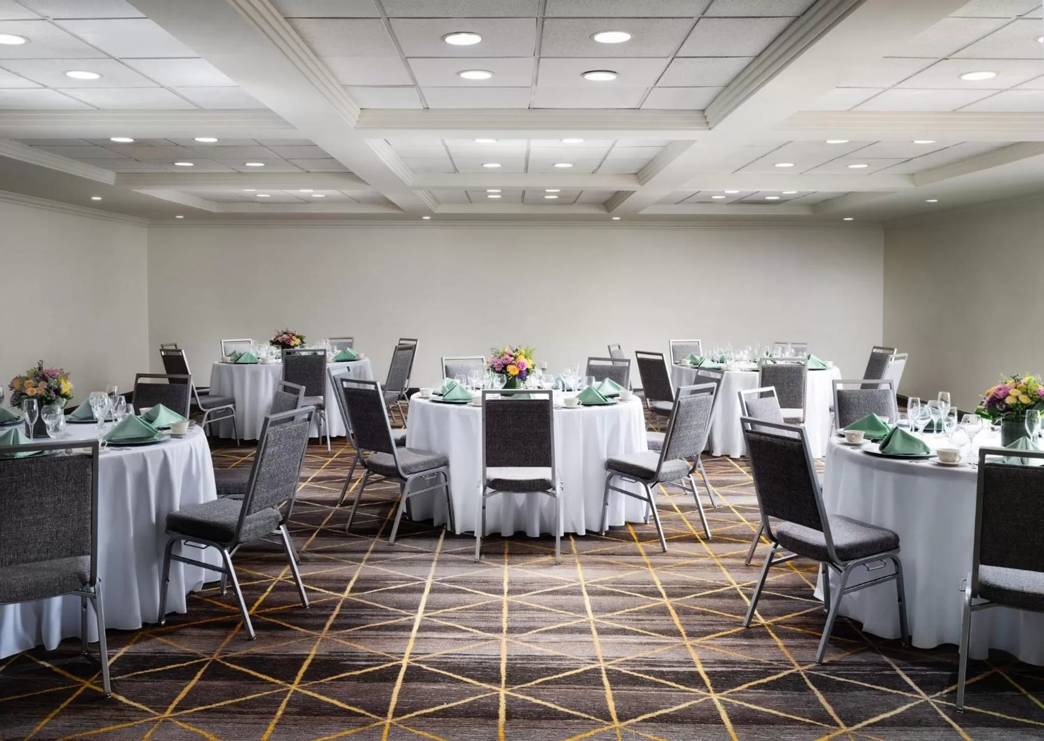 Meeting/conference room in Holiday Inn Boston - Dedham Hotel & Conference Center by IHG