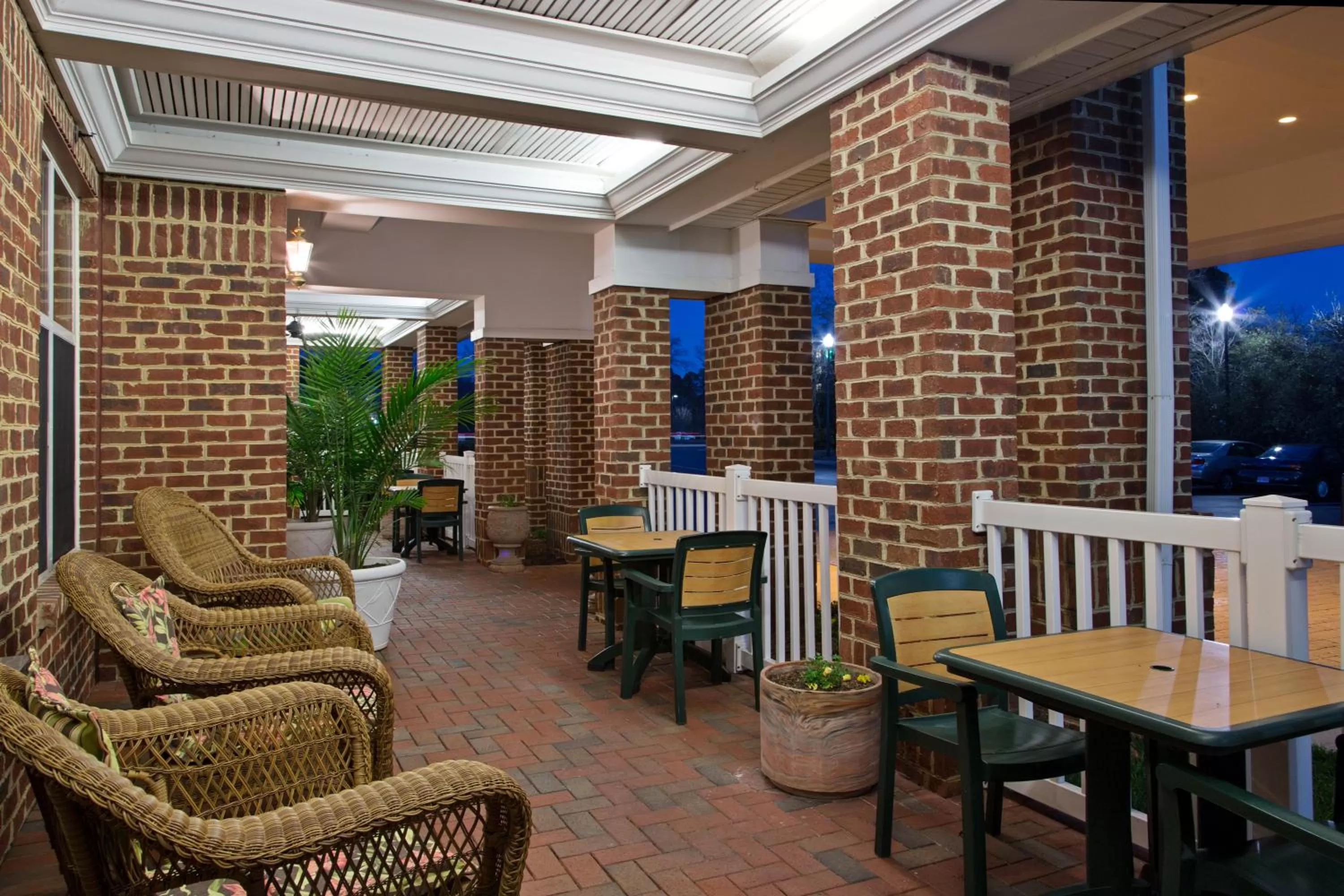 Balcony/Terrace in Country Inn & Suites by Radisson, Williamsburg Historic Area, VA