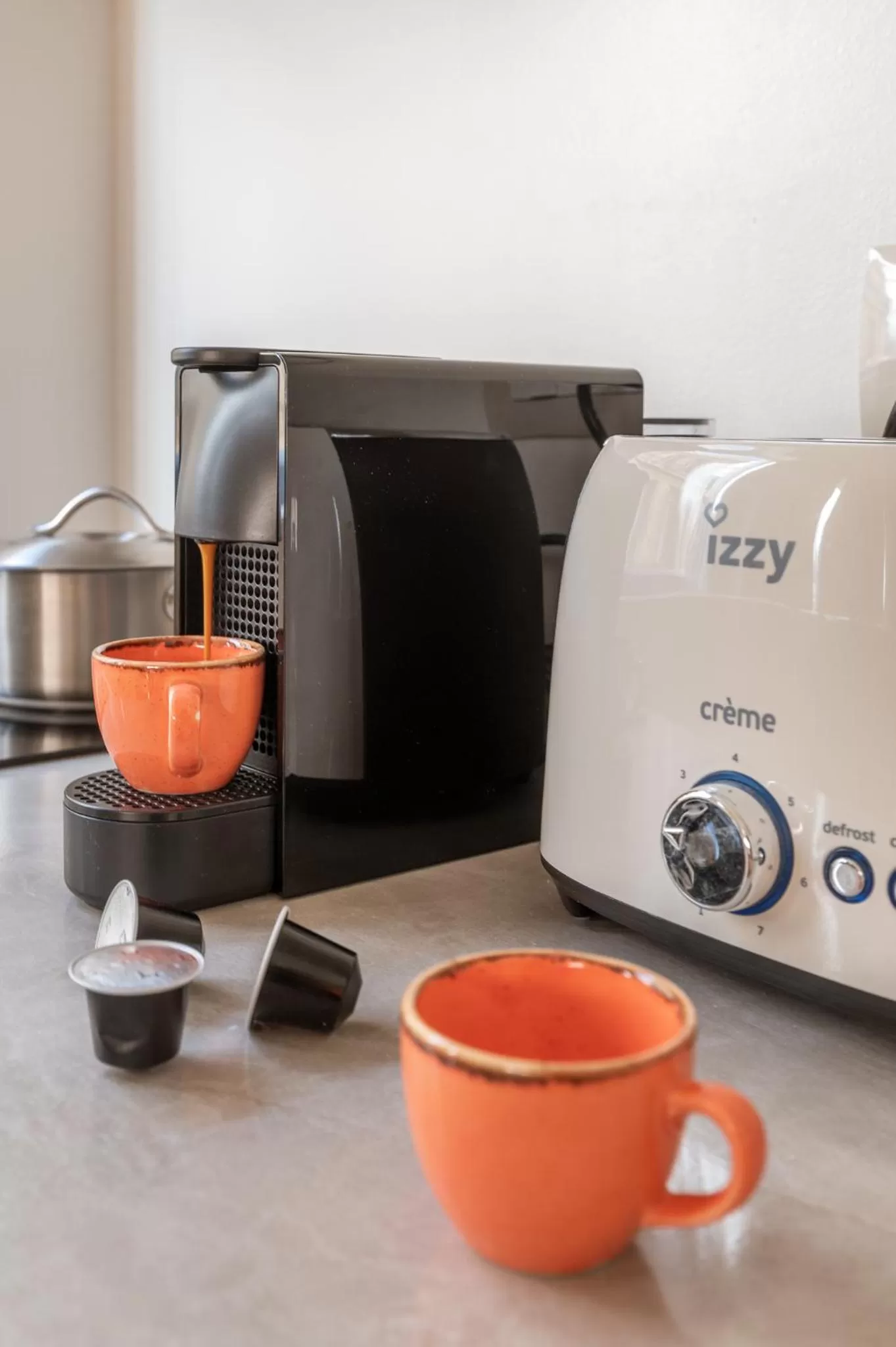 Coffee/tea facilities in LOFUS Bio-Suites